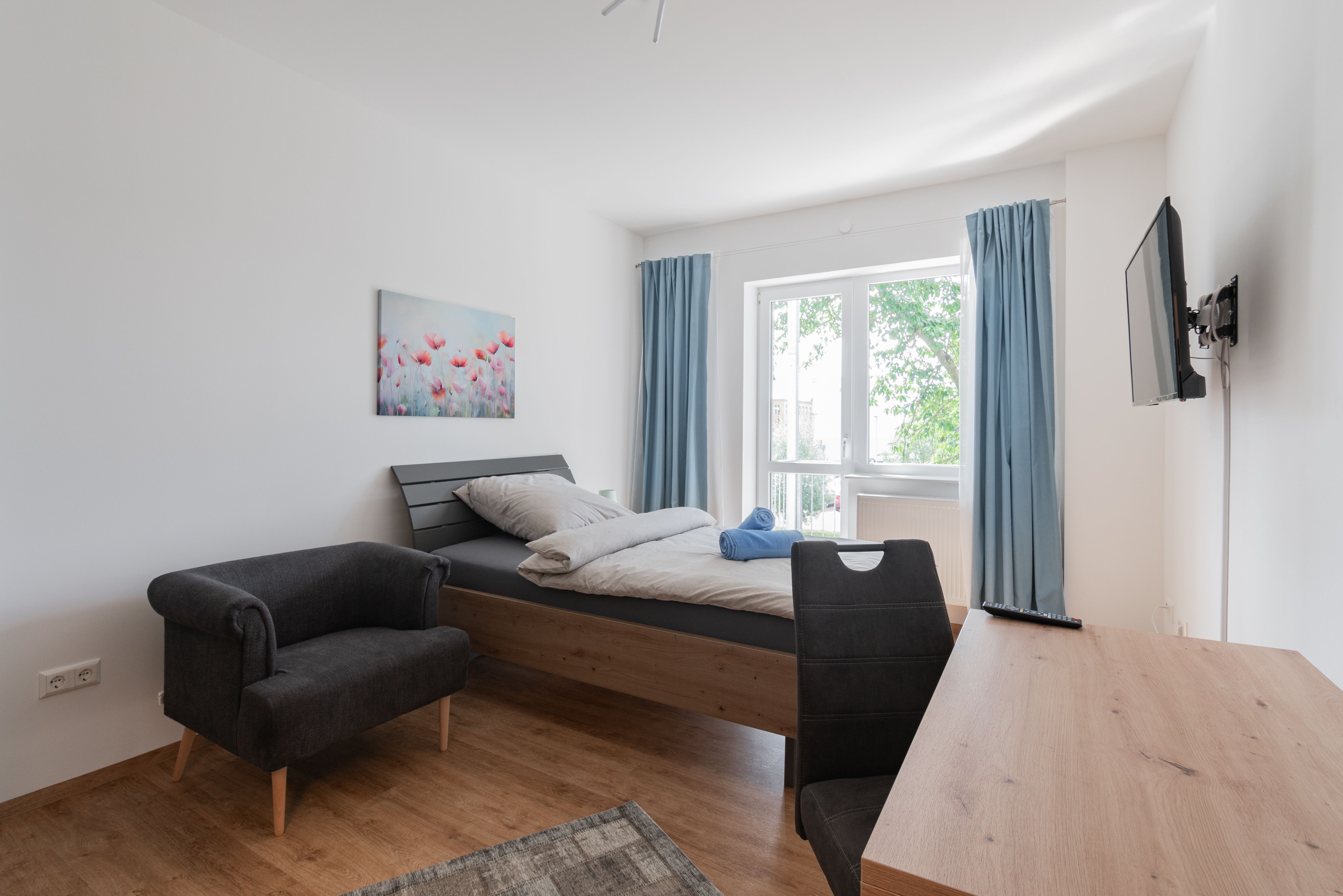 Cozy 2-Room Apartment With Balcony In Magdeburg - 15