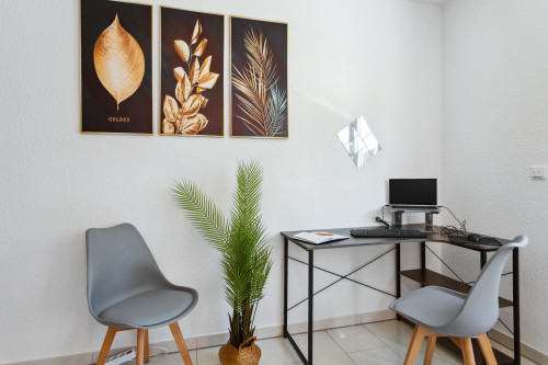 Modern comfort for 6 / Kitchen / Balcony / Parking - Gallery - 12