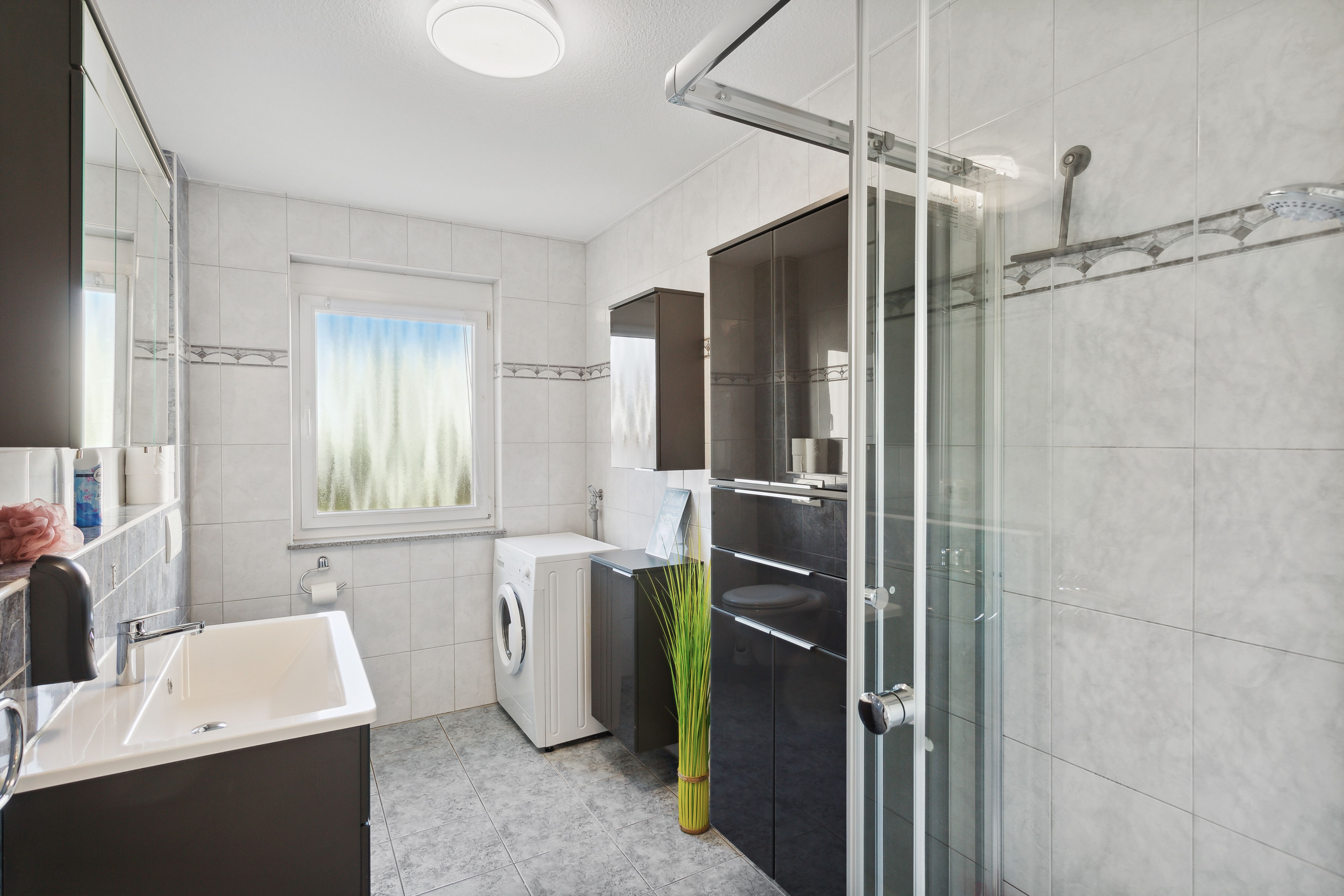 Modern Comfort For 6 / Kitchen / Balcony / Parking - Modern comfort for 6 / Kitchen / Balcony / Parking - Gallery - 9