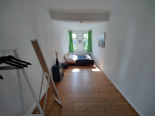 Charming 4-Rooms | Kicker | Netflix | Parking - Gallery - 7