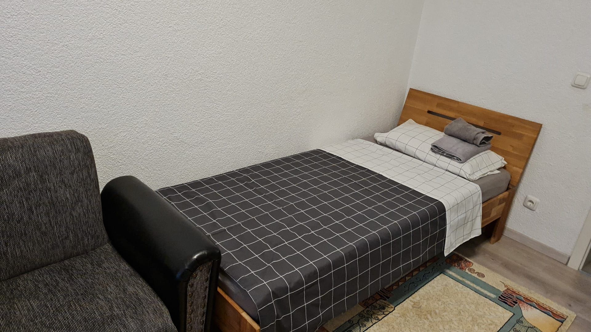 Awesome, Lovely Flat In Duisburg - 4