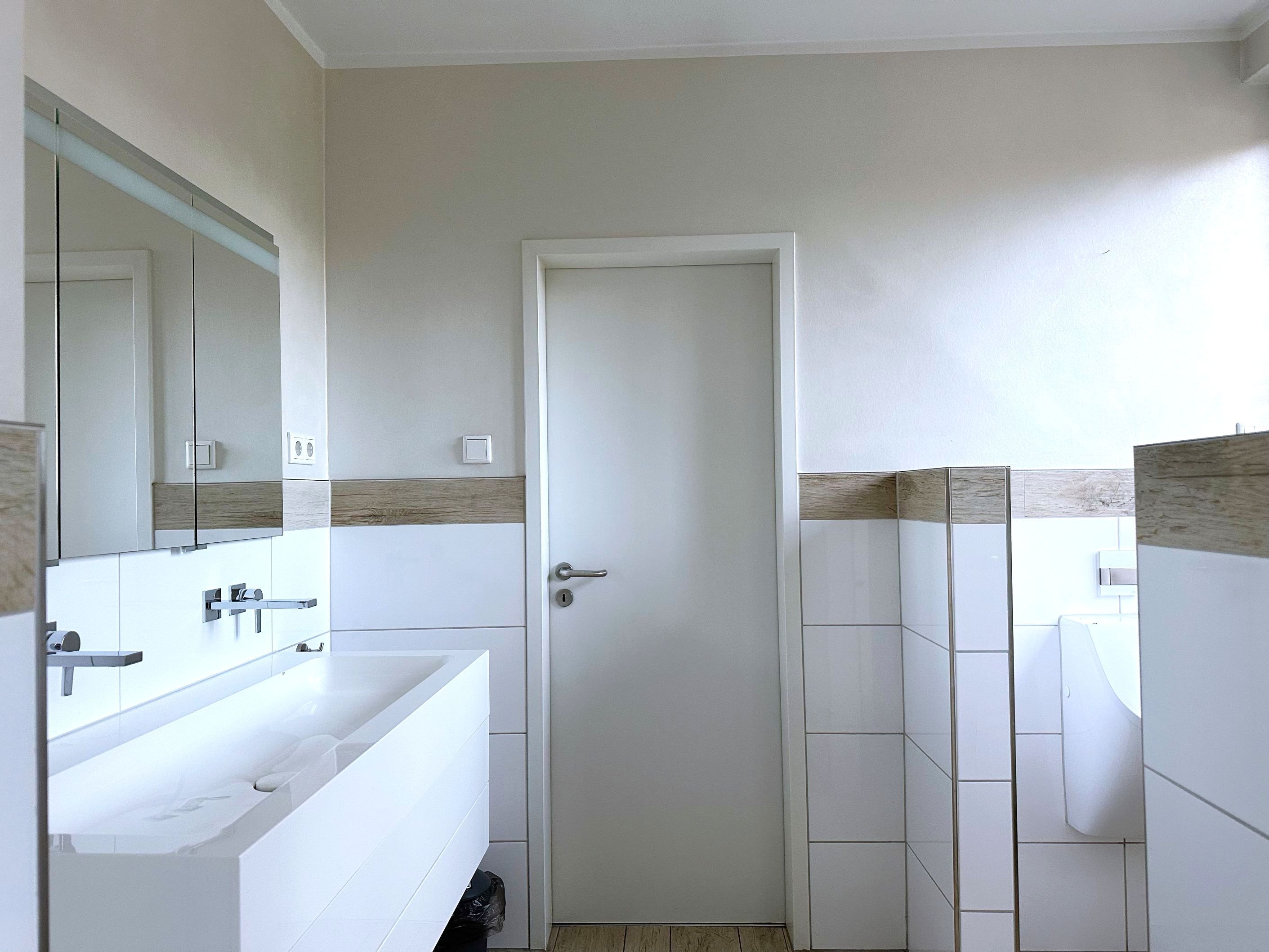 Сomfortable 6 Bedroom House - 14