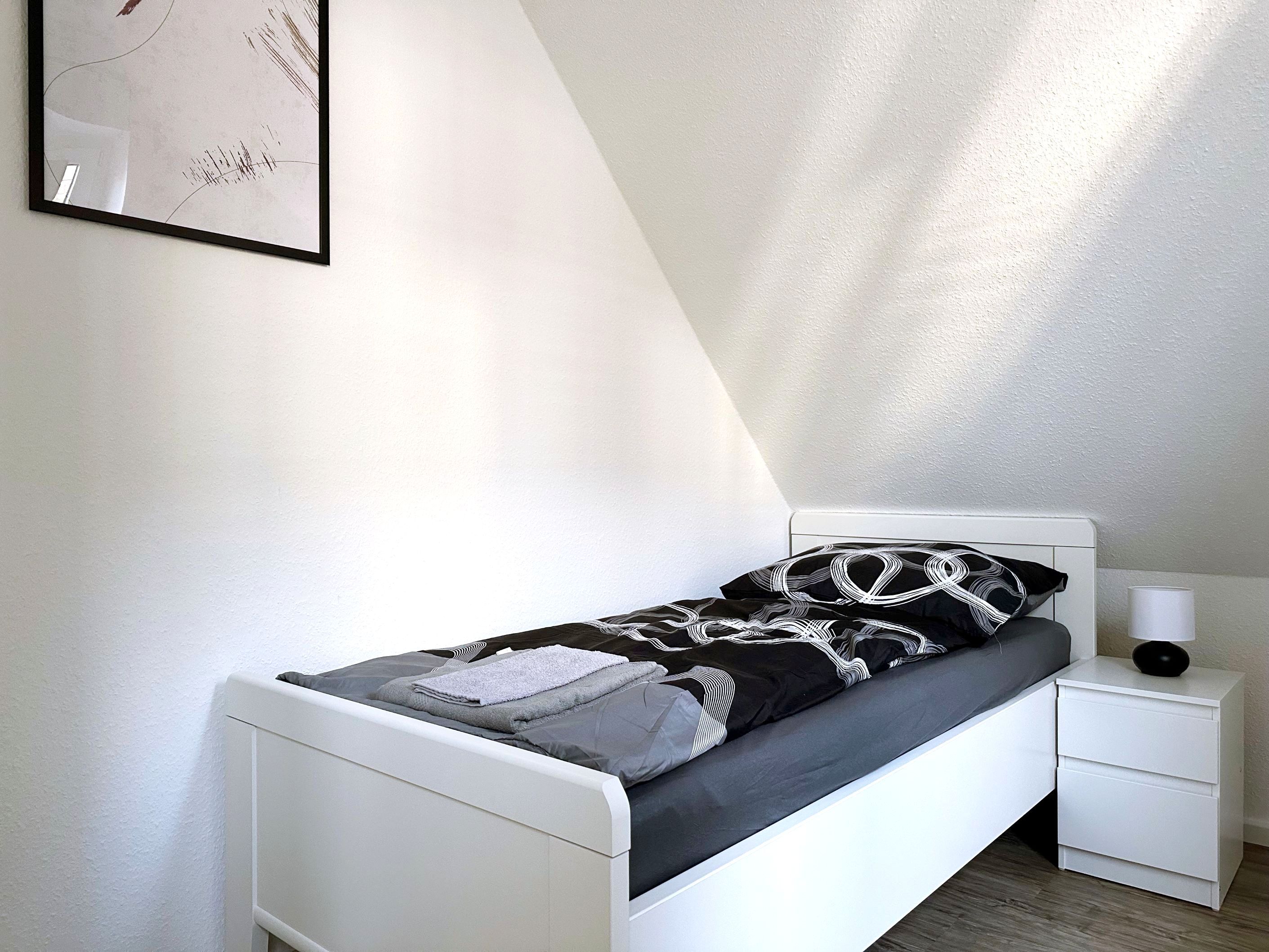 Сomfortable 6 Bedroom House - 23