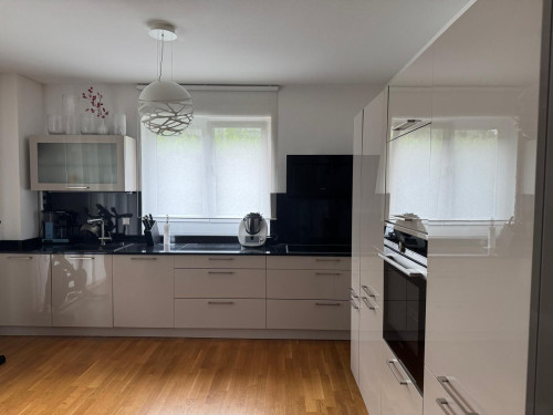 Premium 3-Room Garden Apartment in Top Friedberg Location | Private Garden | 2 Parking Spaces | Excellent Connection to Frankfurt