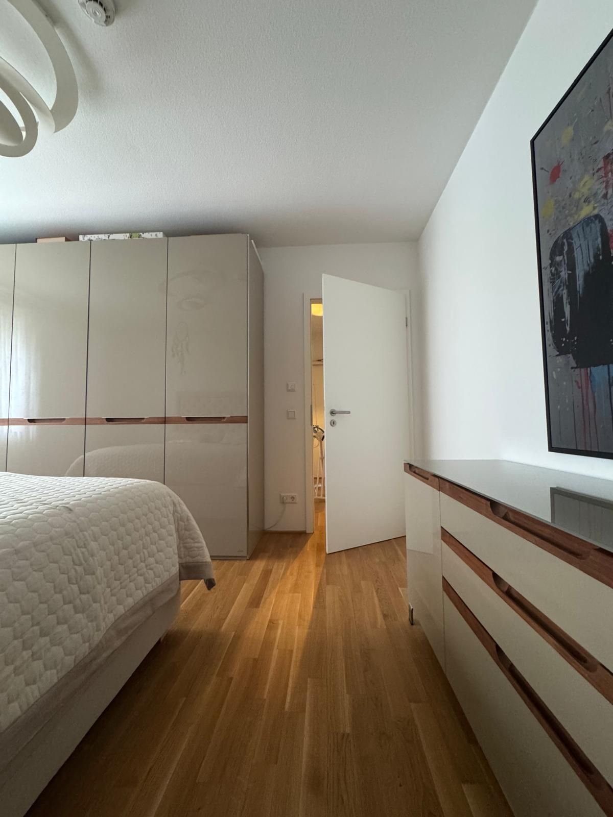 Premium 3-Room Garden Apartment In Top Friedberg Location | Private Garden | 2 Parking Spaces | Exce - 24