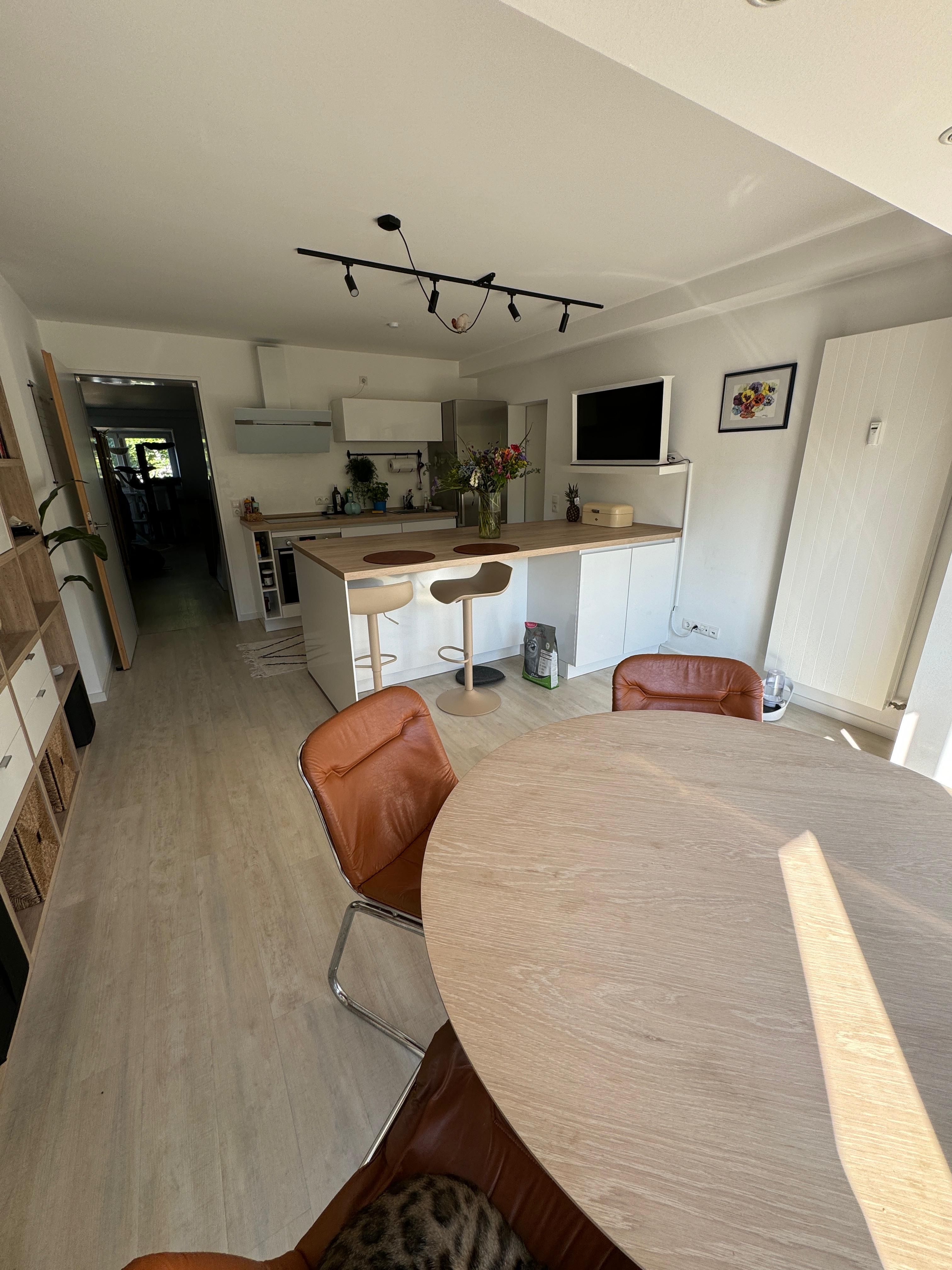 **Beautiful Maisonette Apartment In Prime Location In Cologne For Rent - **Beautiful Maisonette Apartment in Prime Location in Cologne for rent - Gallery - 5