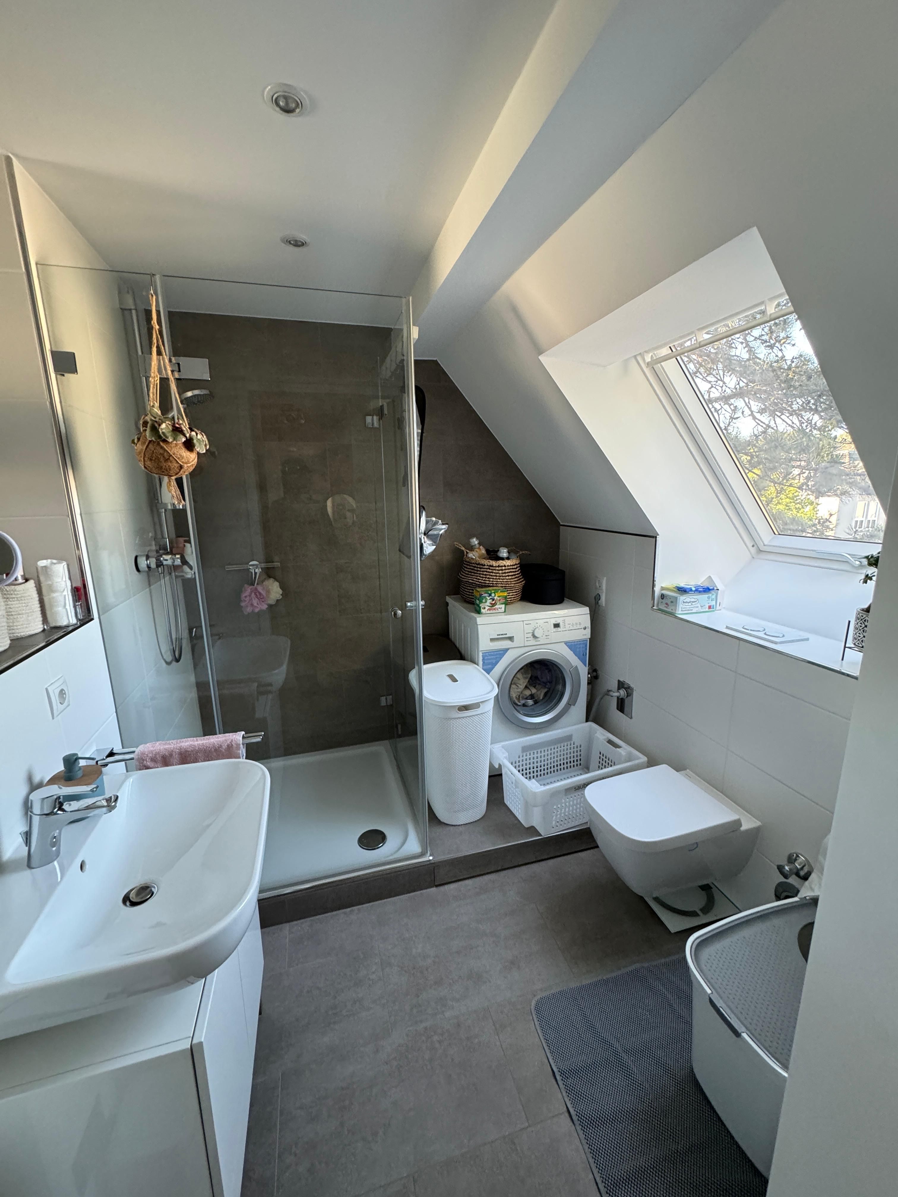 **Beautiful Maisonette Apartment In Prime Location In Cologne For Rent - **Beautiful Maisonette Apartment in Prime Location in Cologne for rent - Gallery - 17