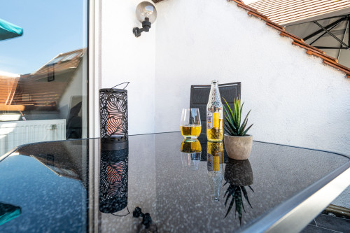 Stylish 2-Room Apartment 75m² good connection to Frankfurt | Balkony | Parking | Netflix - Gallery - 6