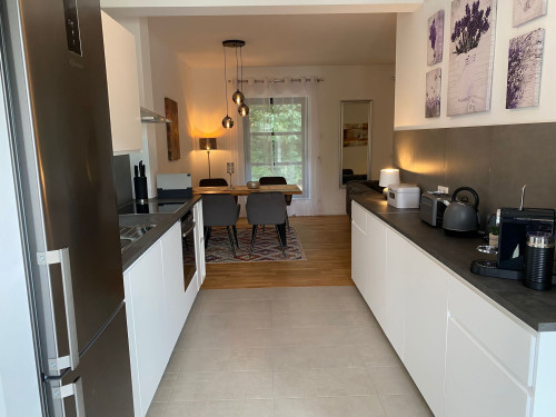 Luxurious temporary apartment in Troisdorf