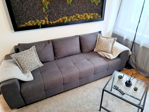 The World, central, 4 persons, Netflix, balcony, The World, Stilvolles Apartment, Stadtzentral, Parking Free