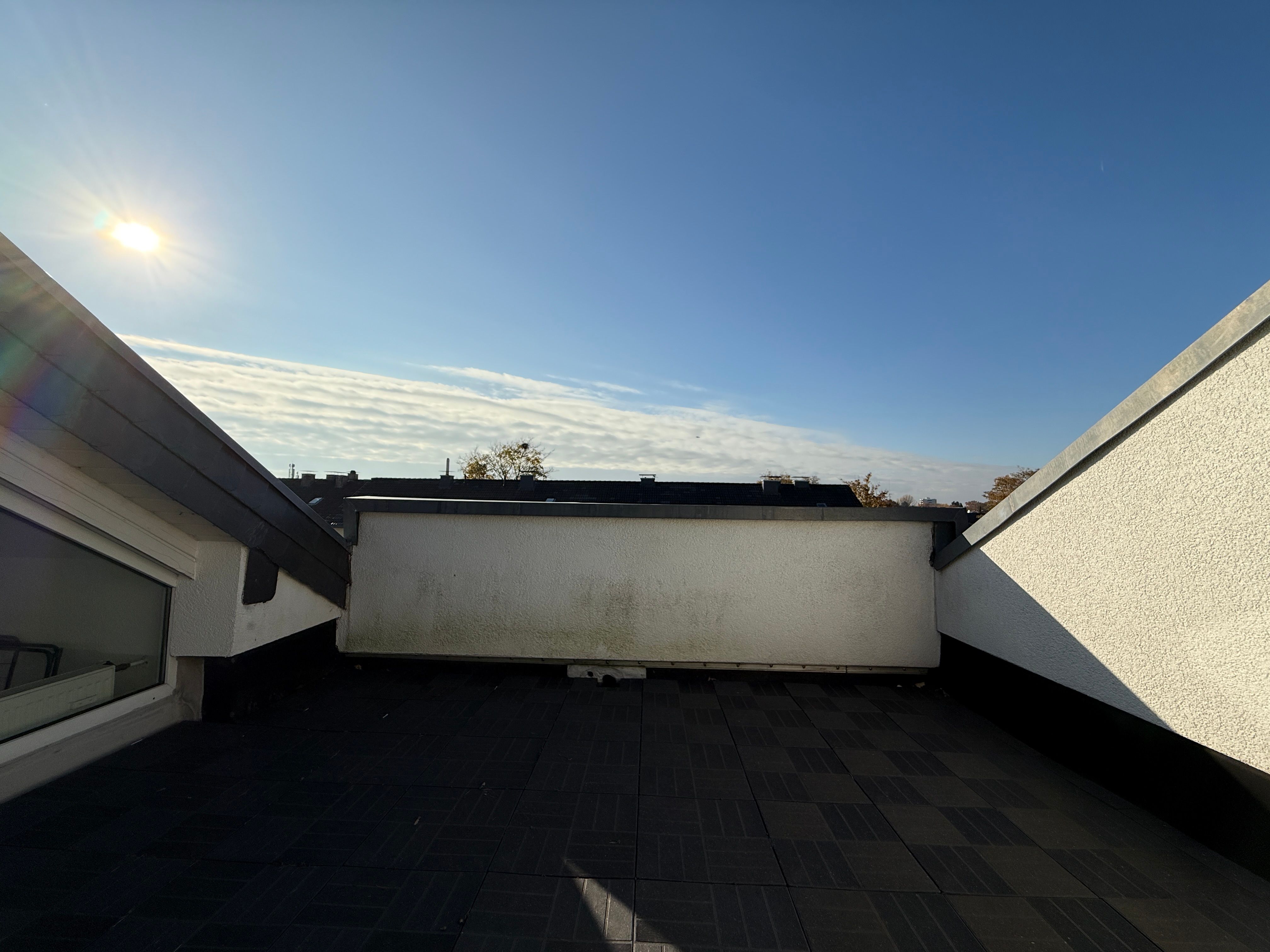  Bright, Beautiful Flat Located In Hilden  -  Bright, beautiful flat located in Hilden  - Gallery -  3