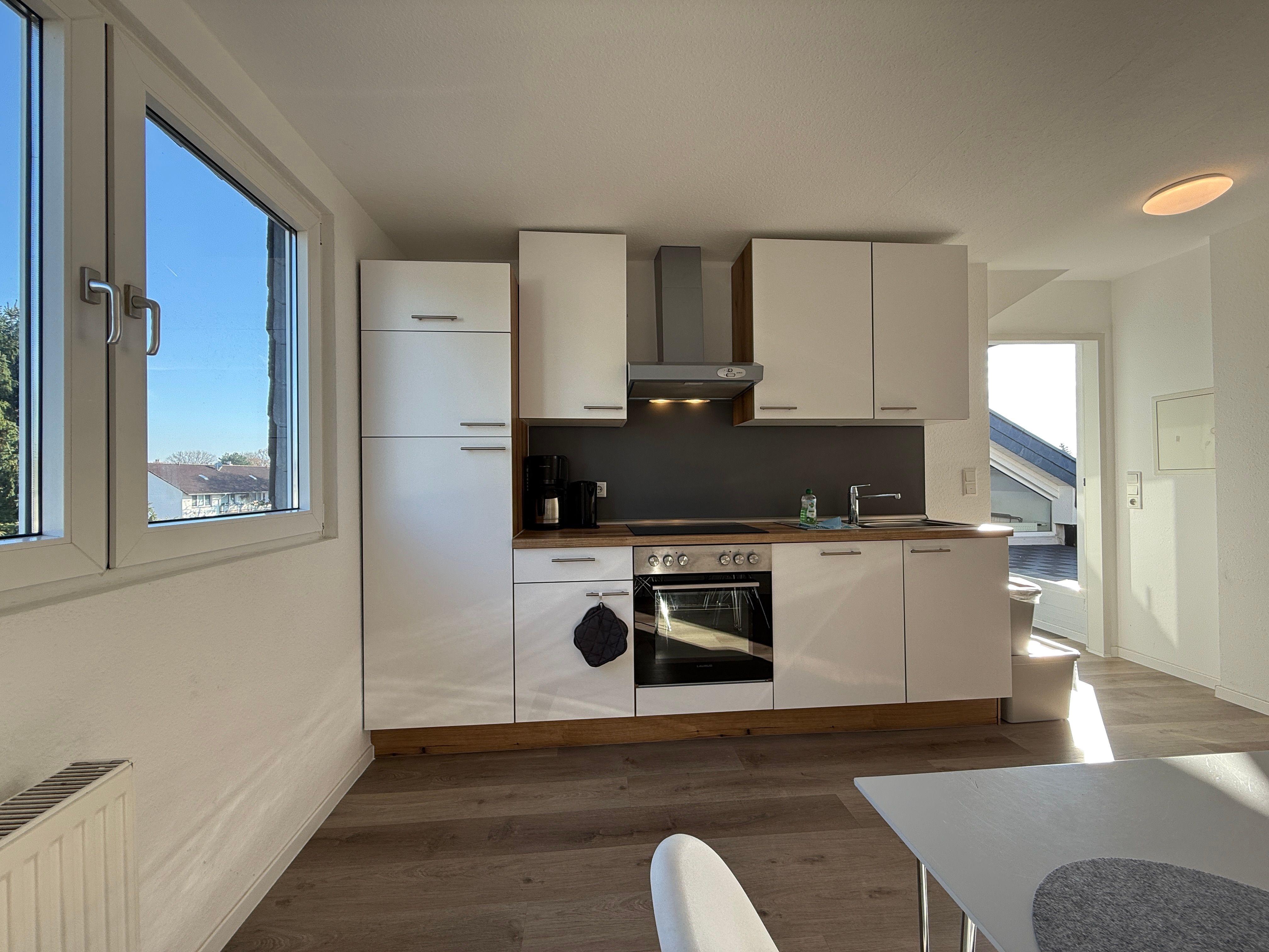  Bright, Beautiful Flat Located In Hilden  -  Bright, beautiful flat located in Hilden  - Gallery -  11