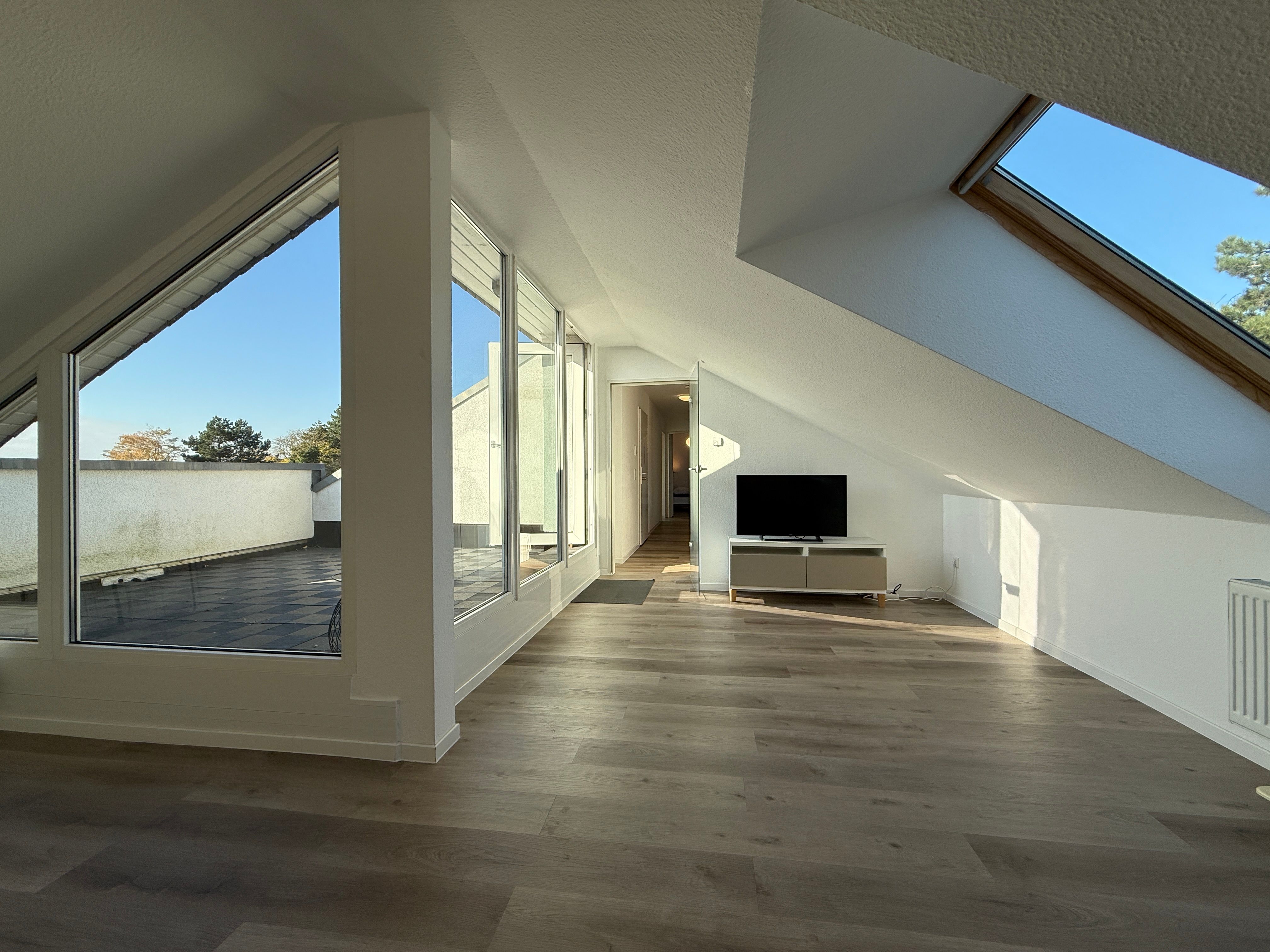  Bright, Beautiful Flat Located In Hilden  -  Bright, beautiful flat located in Hilden  - Gallery -  10