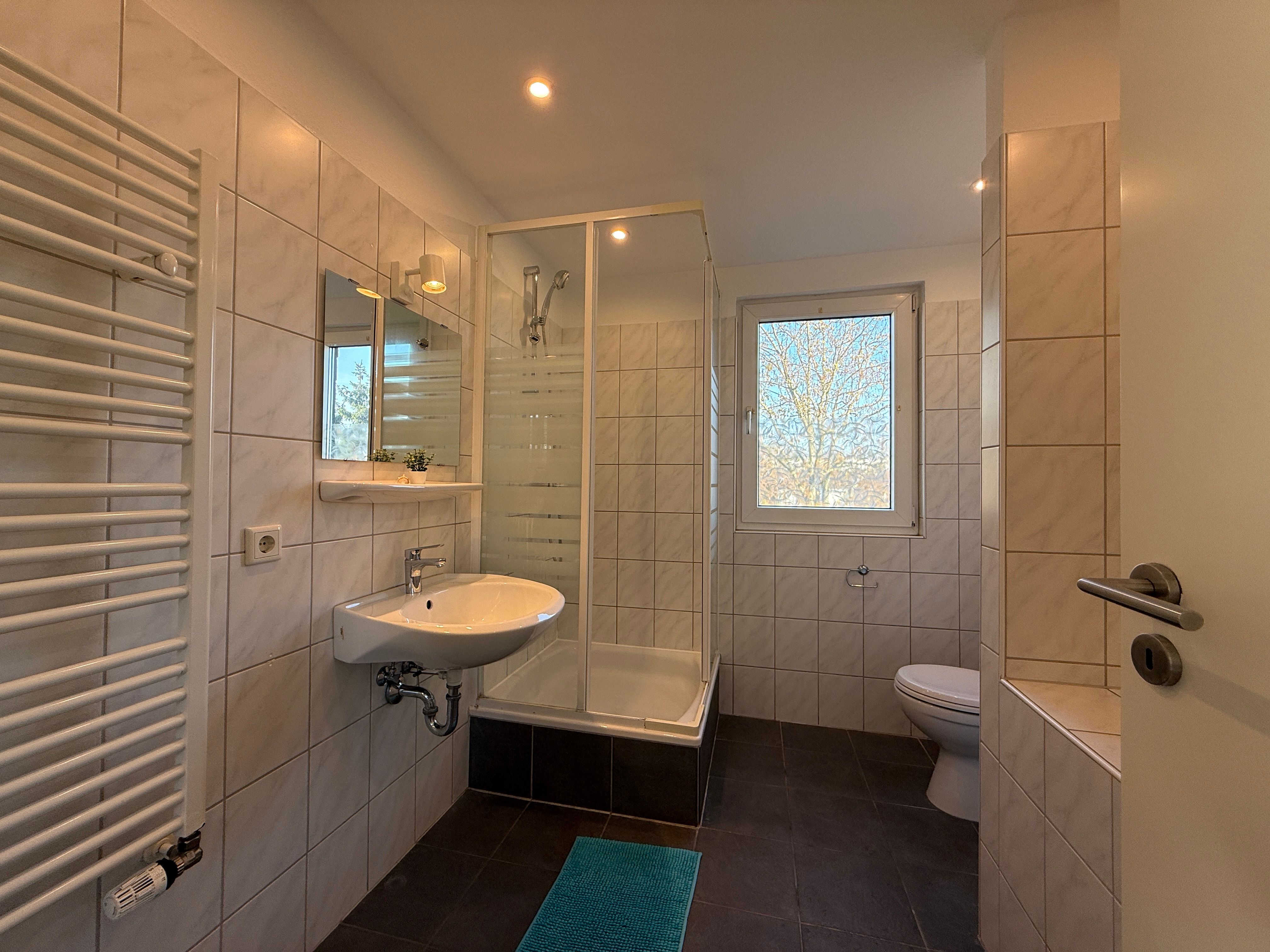  Bright, Beautiful Flat Located In Hilden  -  Bright, beautiful flat located in Hilden  - Gallery -  6