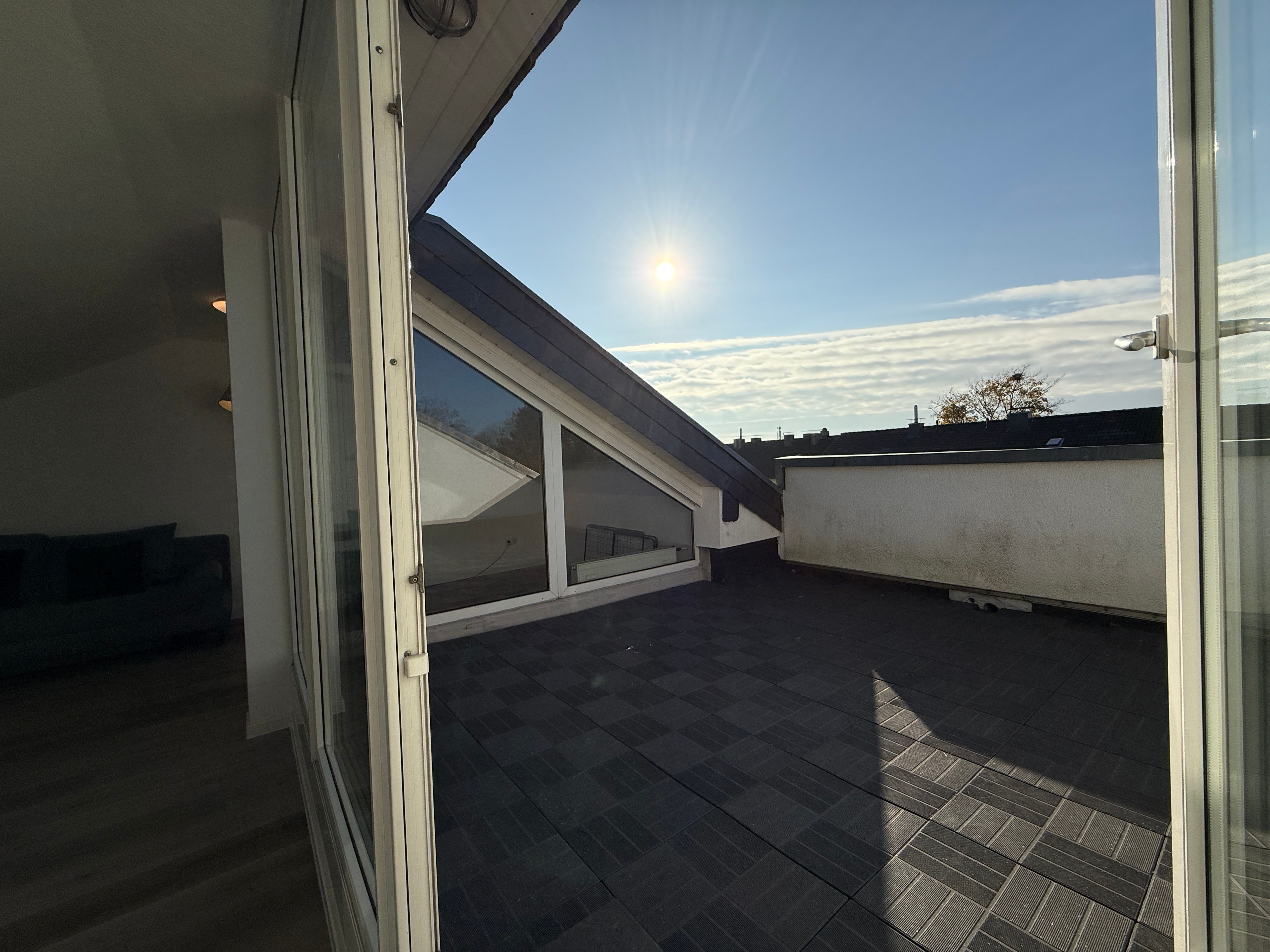  Bright, Beautiful Flat Located In Hilden  -  Bright, beautiful flat located in Hilden  - Gallery -  9