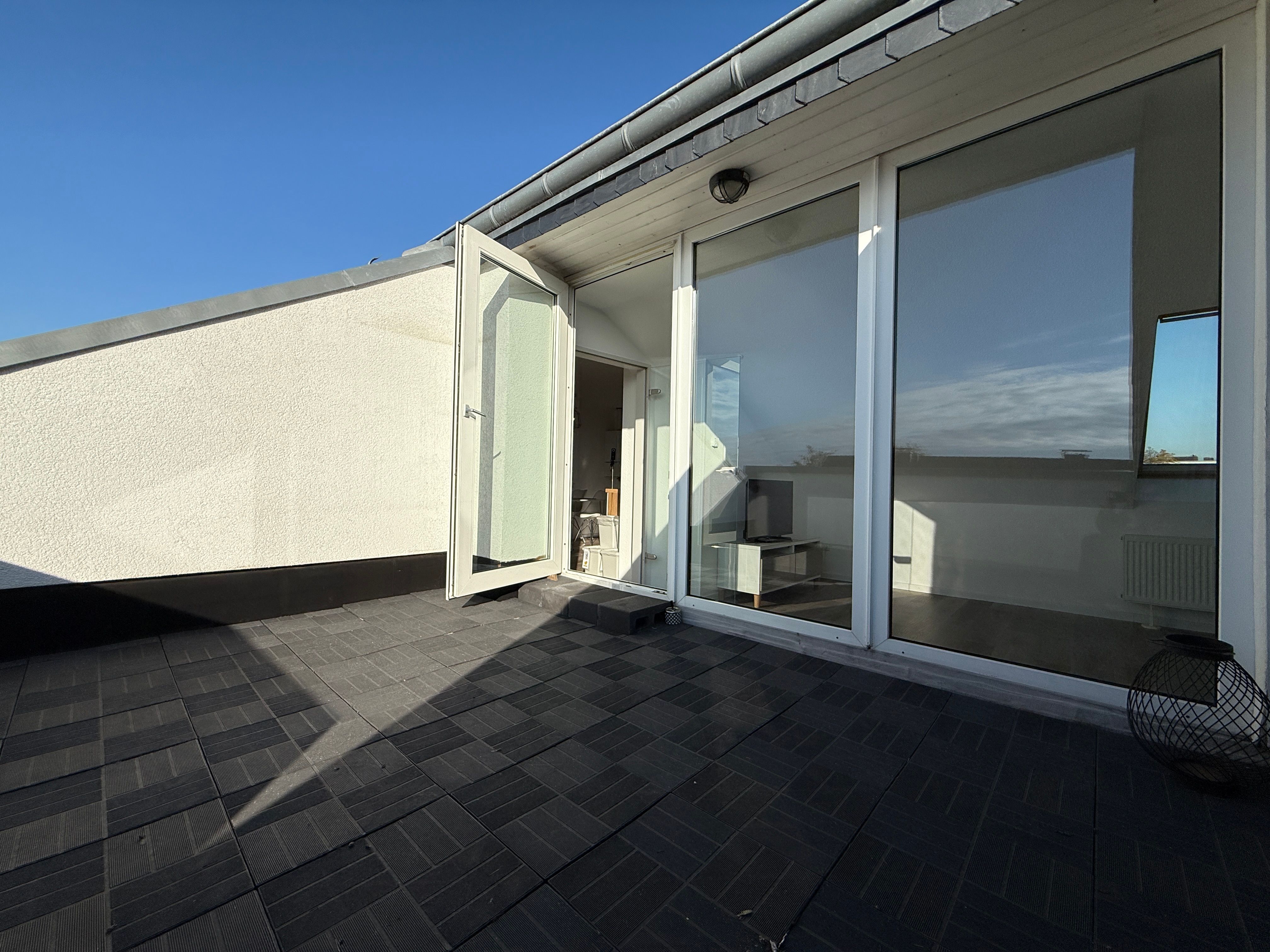  Bright, Beautiful Flat Located In Hilden  -  Bright, beautiful flat located in Hilden  - Gallery -  2