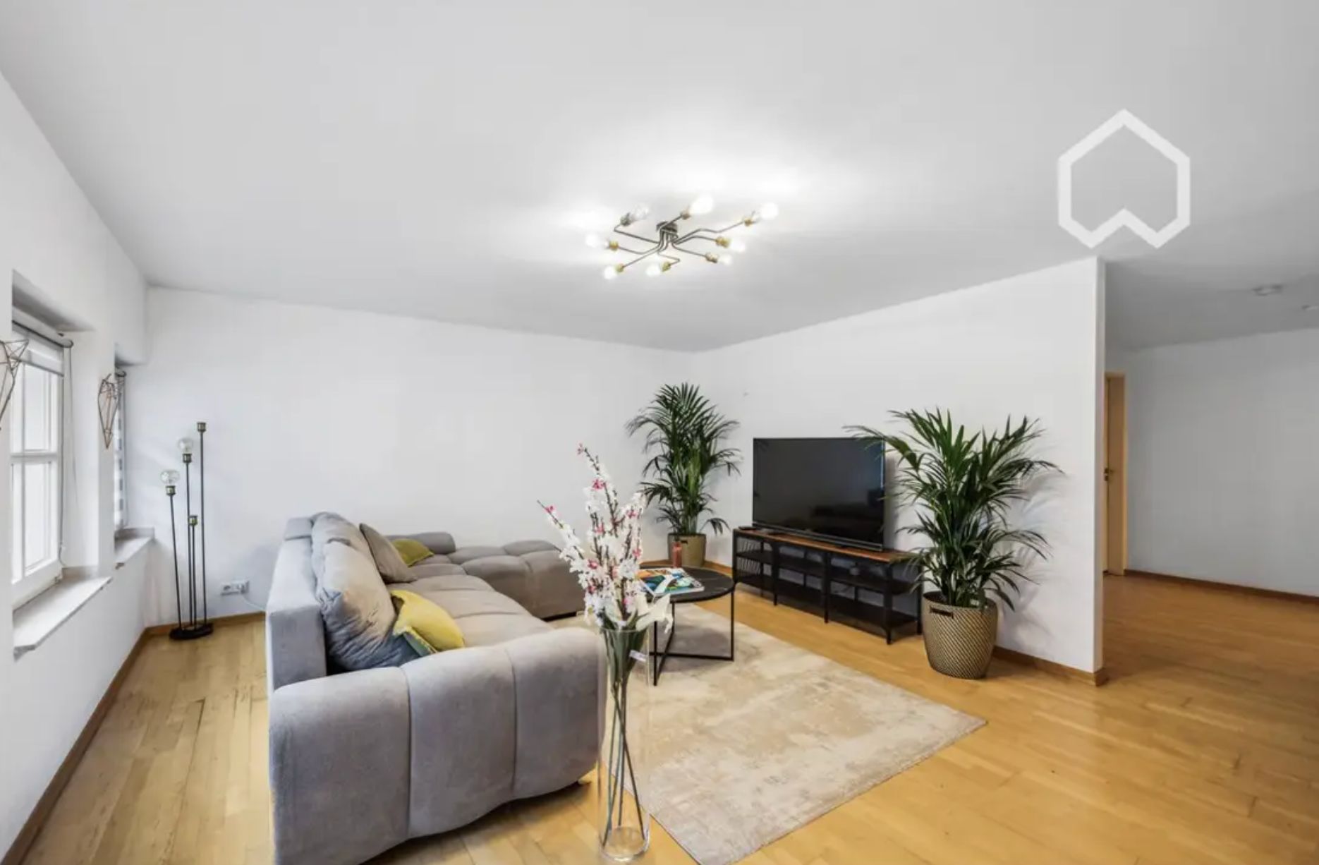 Exclusive, Quiet, And Cozy Room In The Apartment - 9