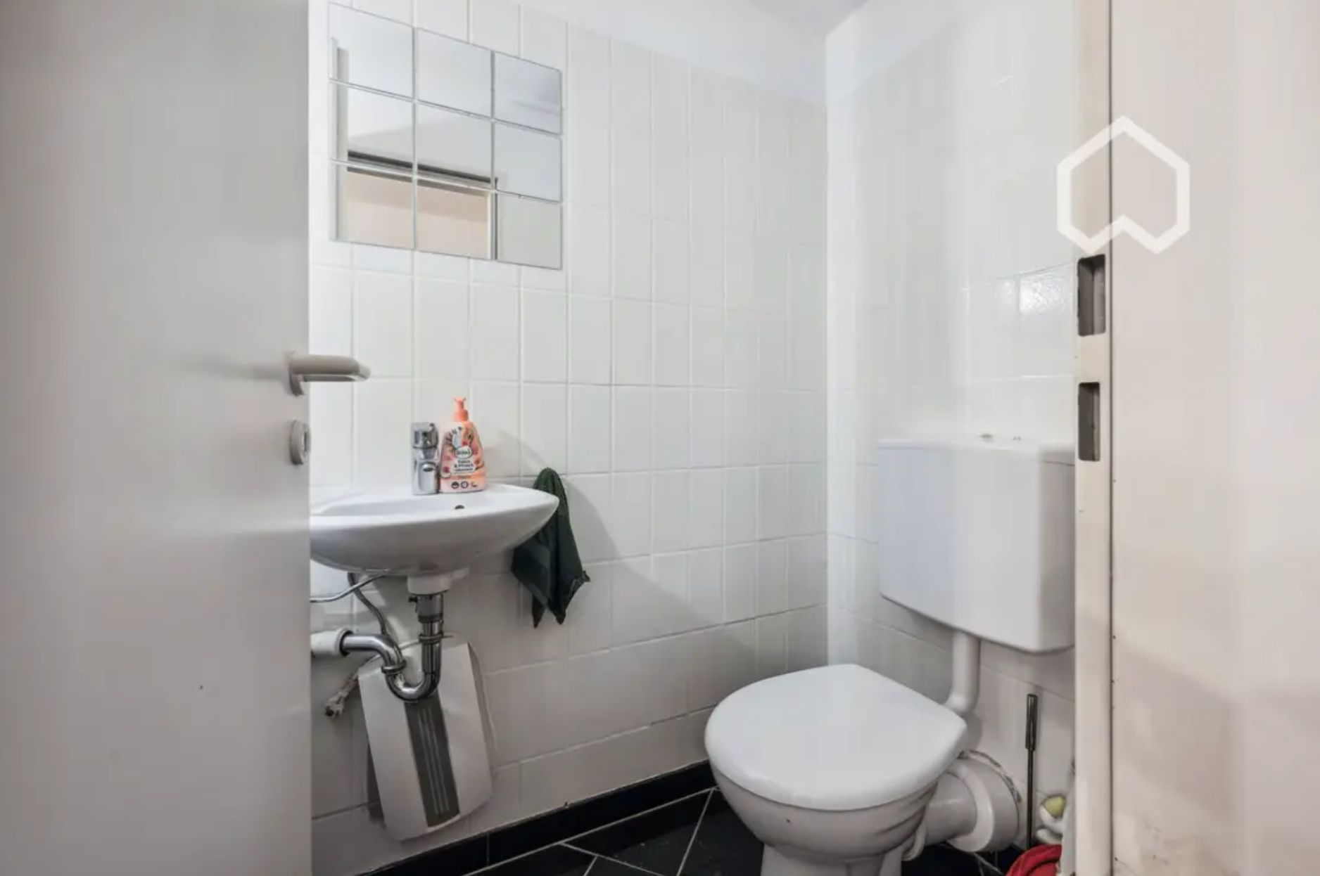 Exclusive, Quiet, And Cozy Room In The Apartment - 17