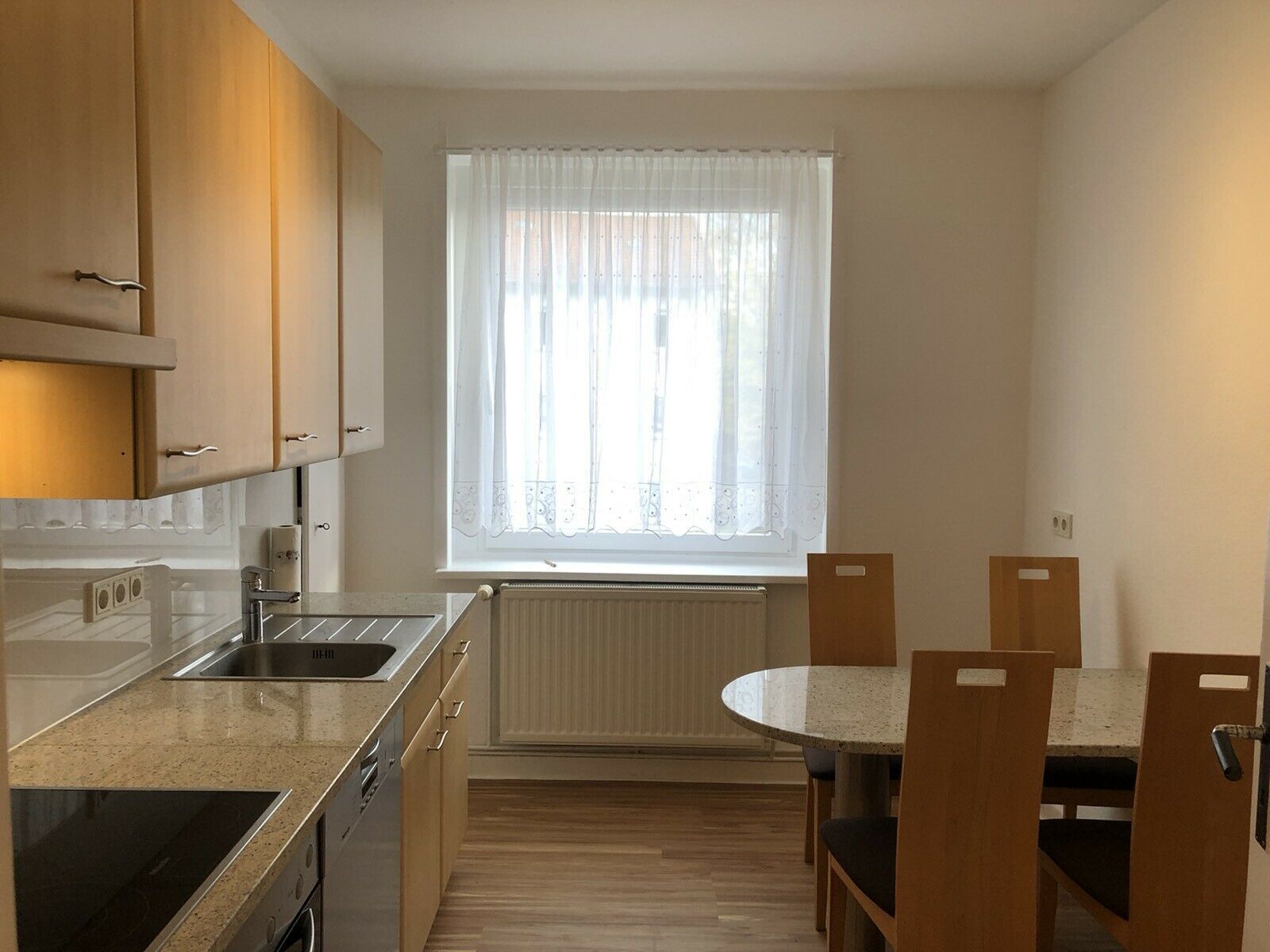 Comfortably Furnished Apartment In Hannover - 1