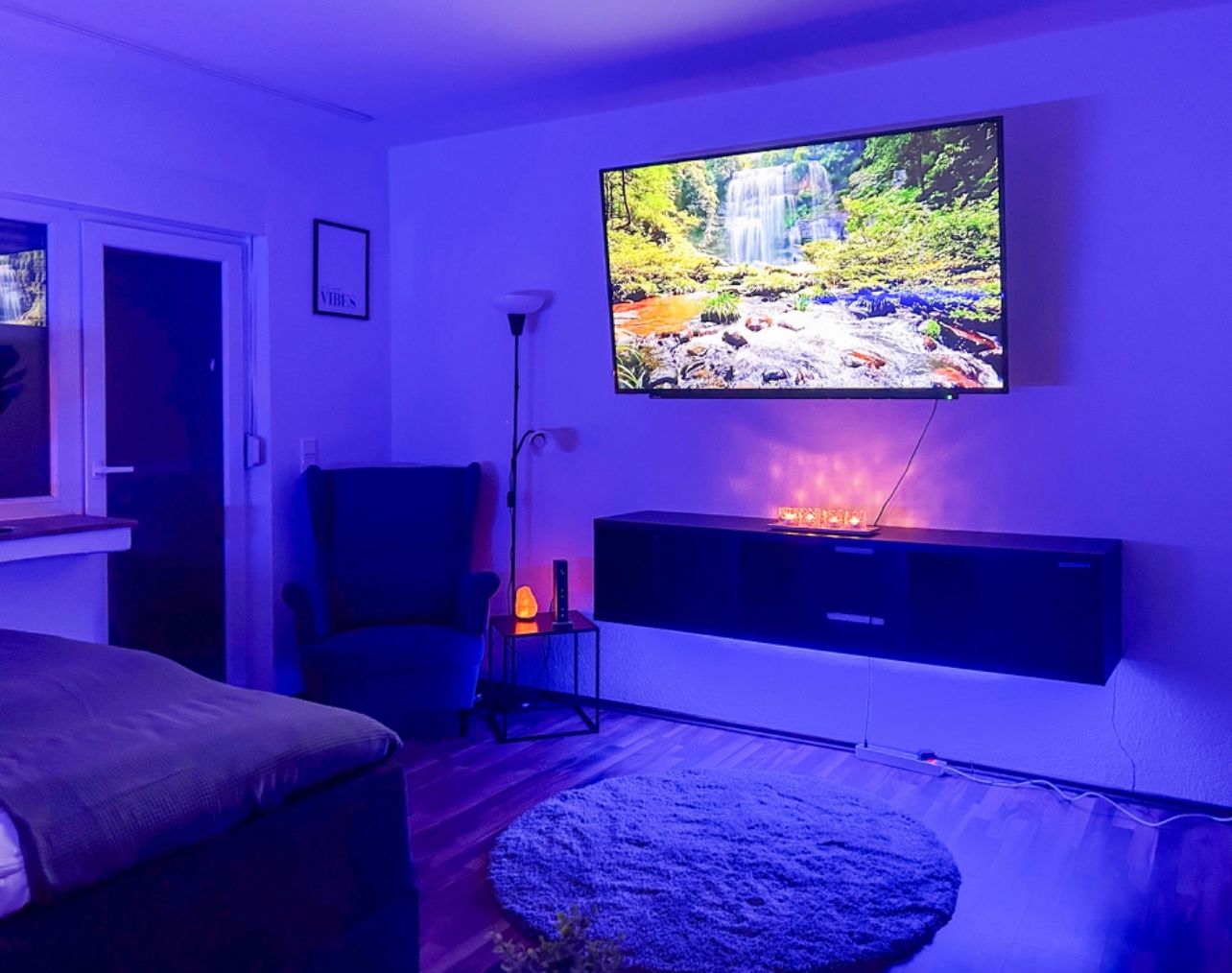 Relax Oasis With 65 SmartTV, Kitchen And Balcony - 10