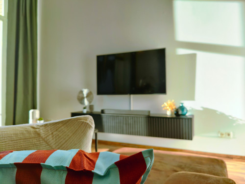 Premium loft for long-term rental – Exclusive living with fitness & cinema - Gallery - 8