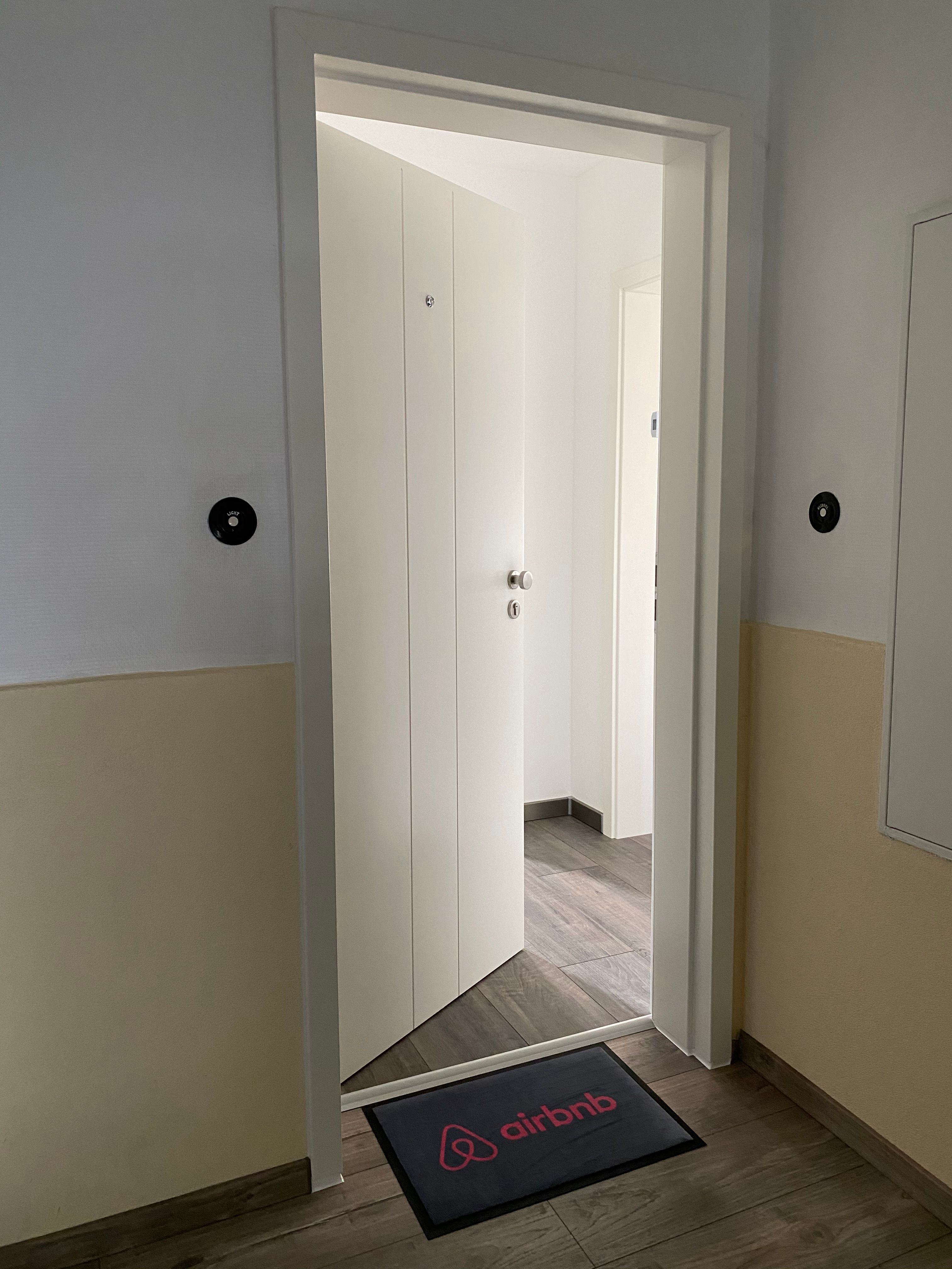 Renovated Studio Apartment Centrally Located, Oberhausen - Renovated studio apartment centrally located, Oberhausen - Gallery - 4