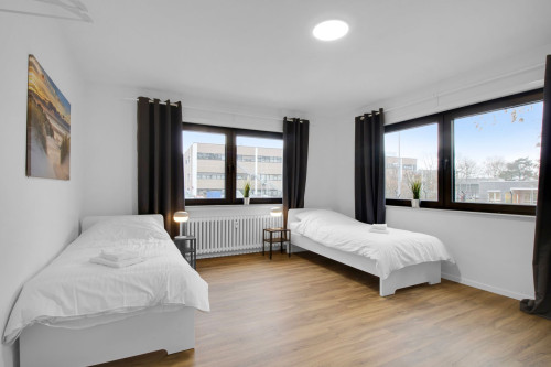 Fully equipped three bedroom apartment with balcony - Gallery - 11
