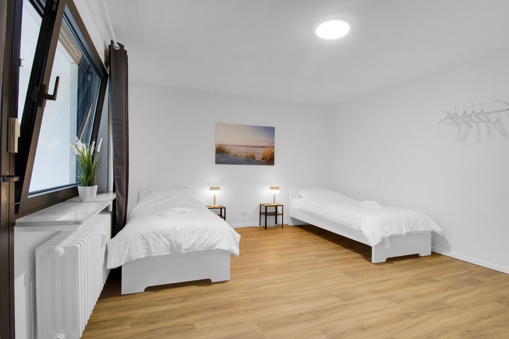 Fully Equipped Three Bedroom Apartment With Balcony - 16