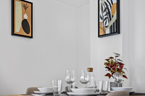 LUXOMES - Spacious Studio for 4 - Kitchen - Parking - Gallery - 5
