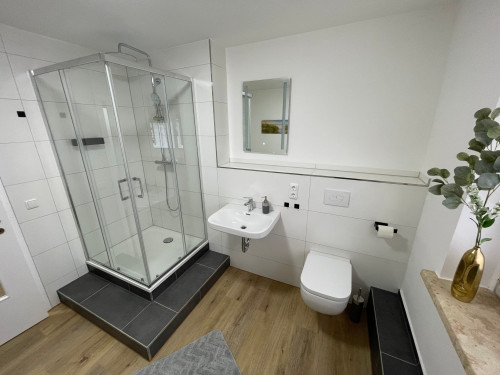 Modern apartment at the Leipzig Trade Fair – furnished with private parking - Gallery - 19