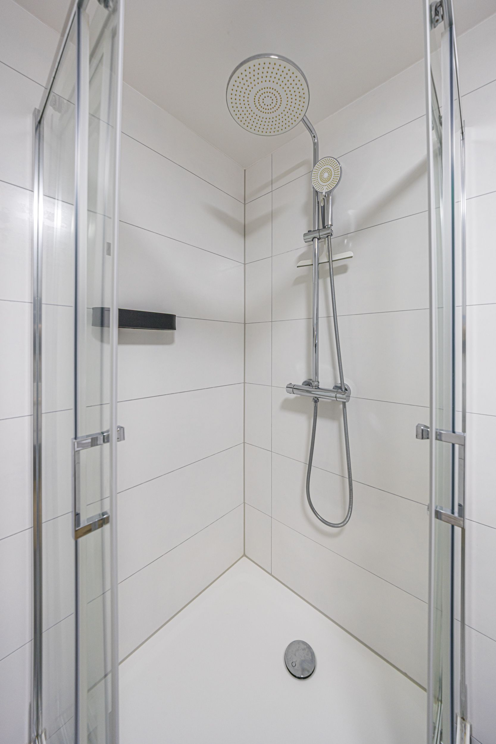 Modern Apartment At The Leipzig Trade Fair – Furnished With Private Parking - 16