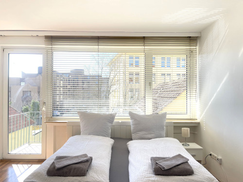 Trendy Double Bed studio in Osnabrück * center * parking * Wi-Fi * home2share - Gallery - 11