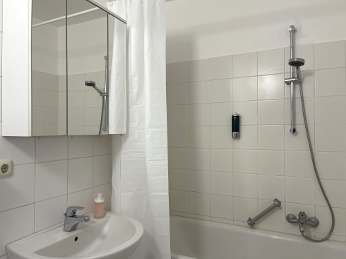 Trendy Double Bed studio in Osnabrück * center * parking * Wi-Fi * home2share - Gallery - 6