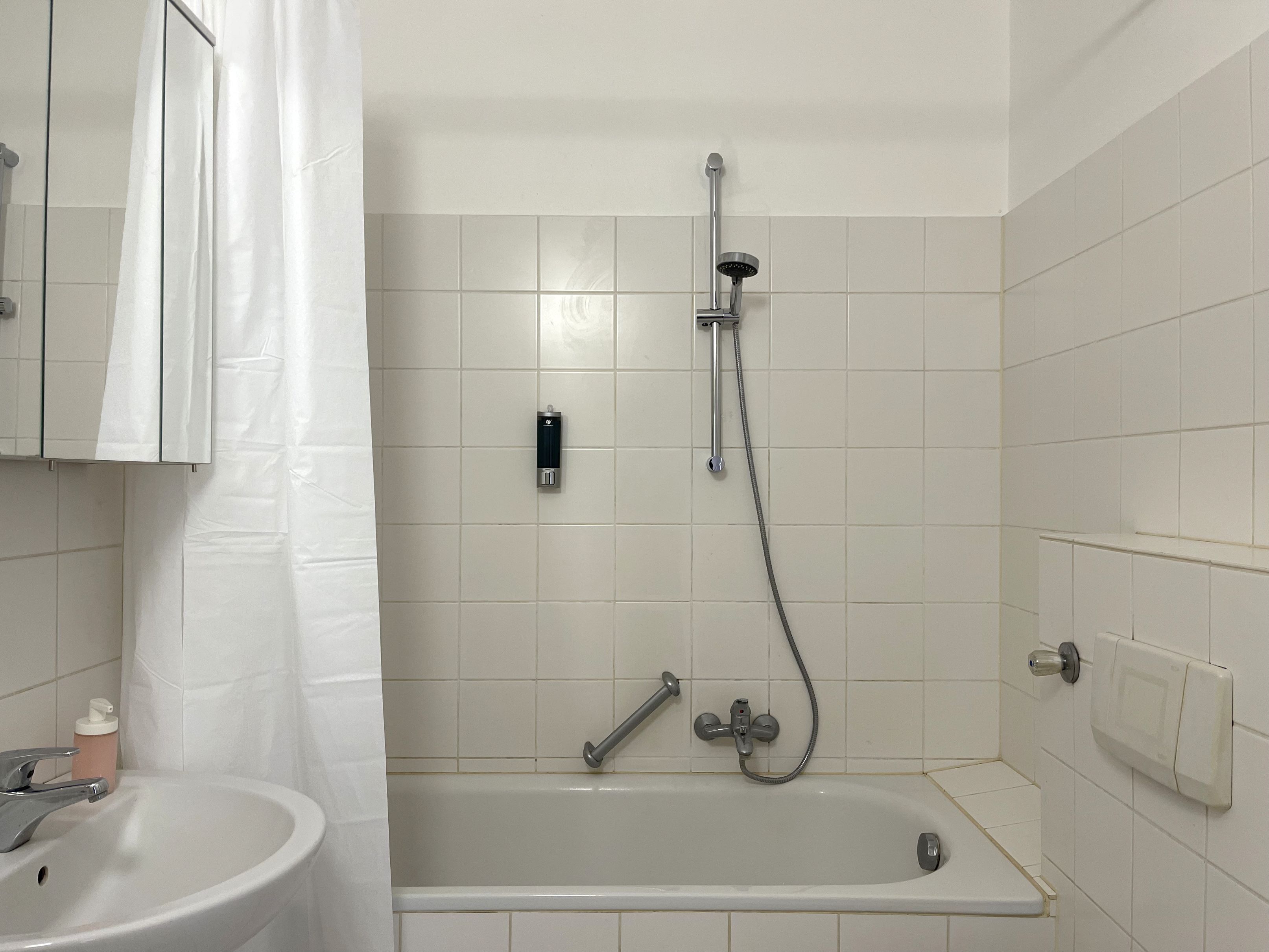 Trendy Double Bed Studio In Osnabrück * Center * Parking * Wi-Fi * Home2share - 10