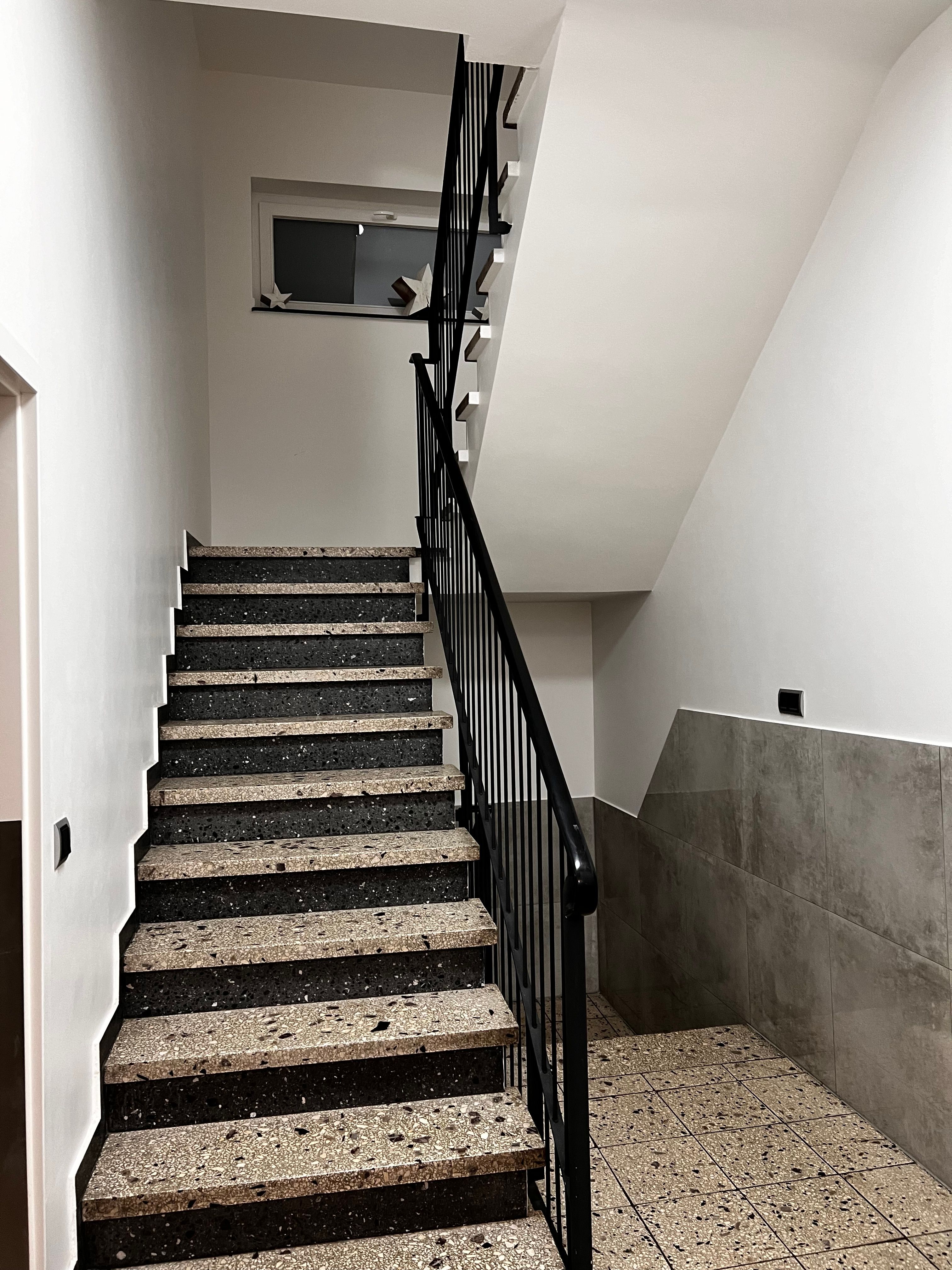 Modern Bright 3-Room Apartment In Central Neuss (approx. 75 M²) – Apartment With All Utlites Include - 31