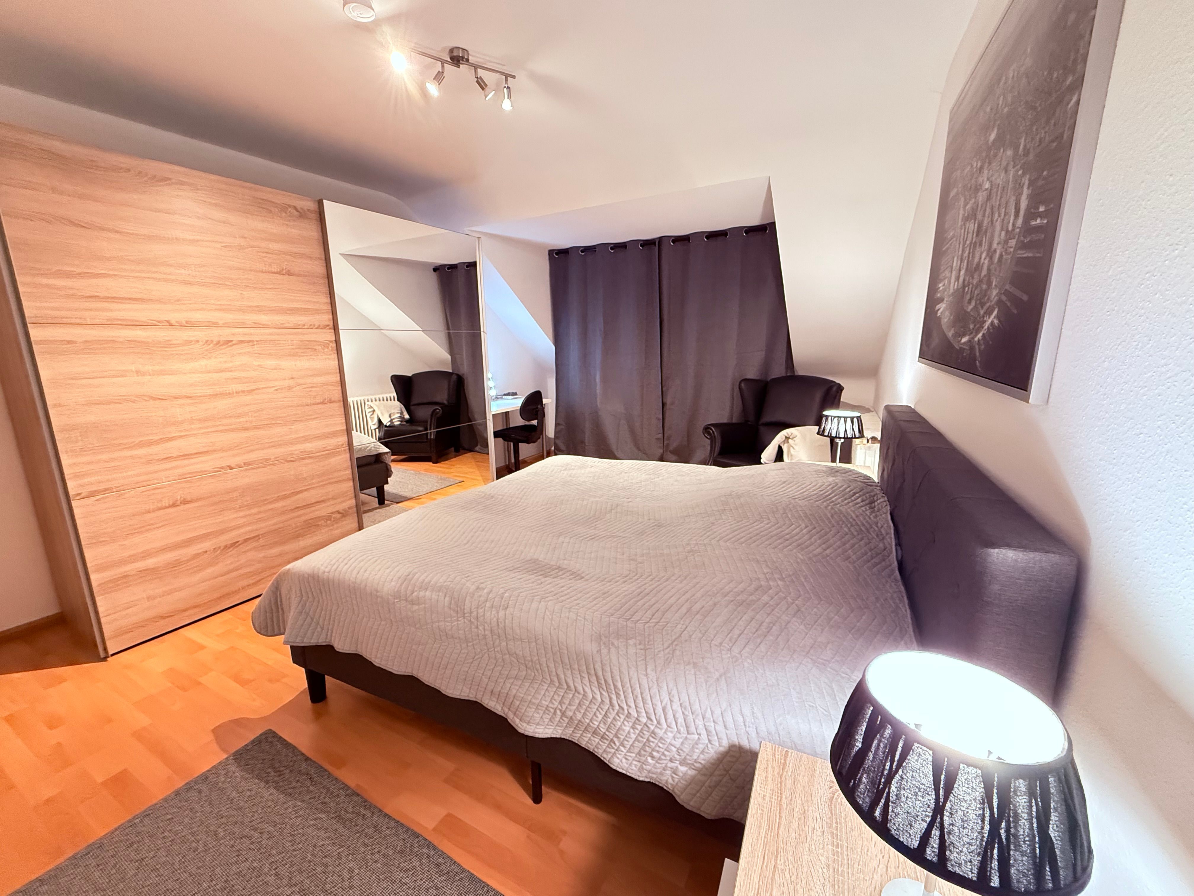 Modern Bright 3-Room Apartment In Central Neuss (approx. 75 M²) – Apartment With All Utlites Include - 14
