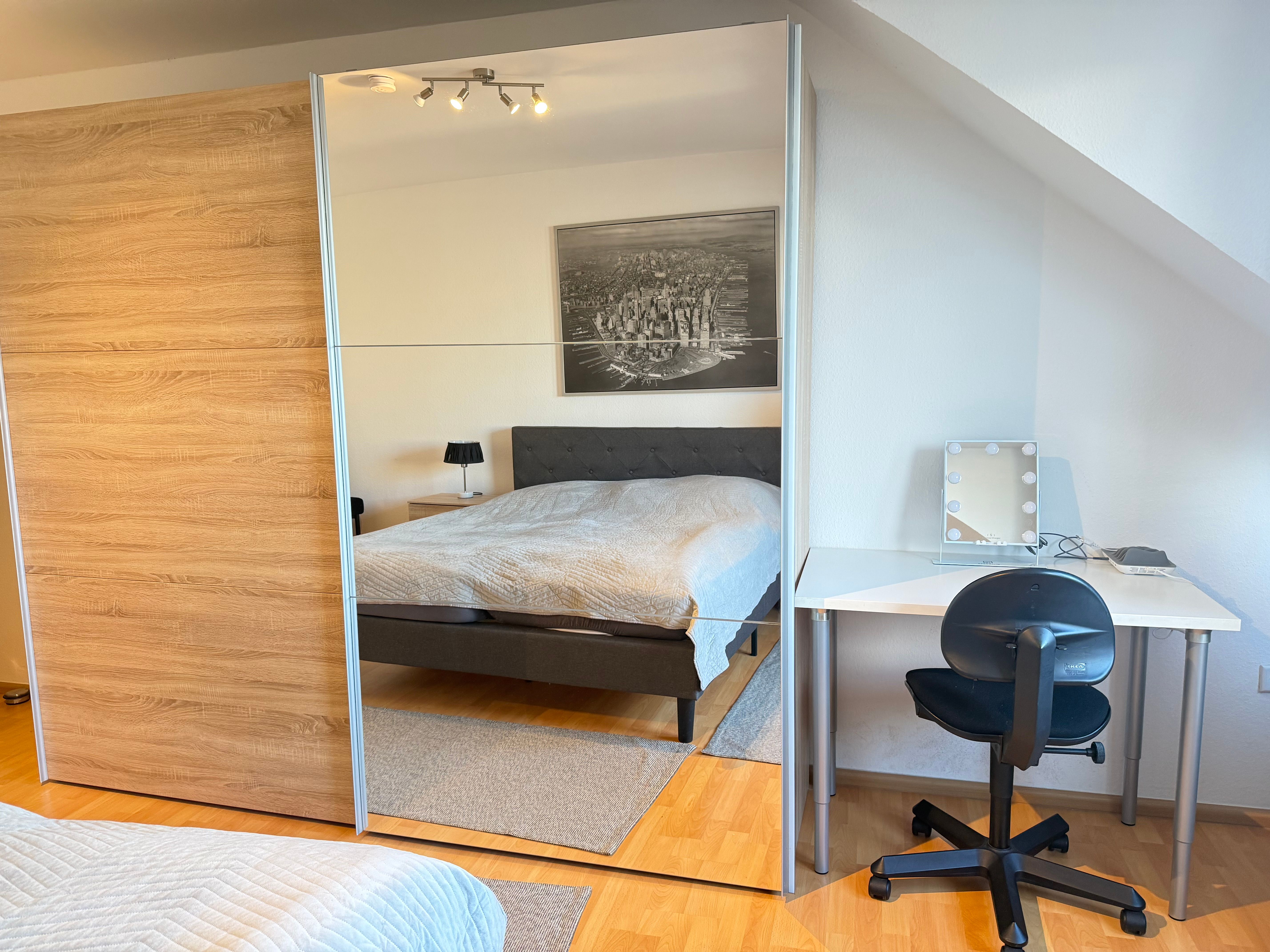 Modern Bright 3-Room Apartment In Central Neuss (approx. 75 M²) – Apartment With All Utlites Include - 1