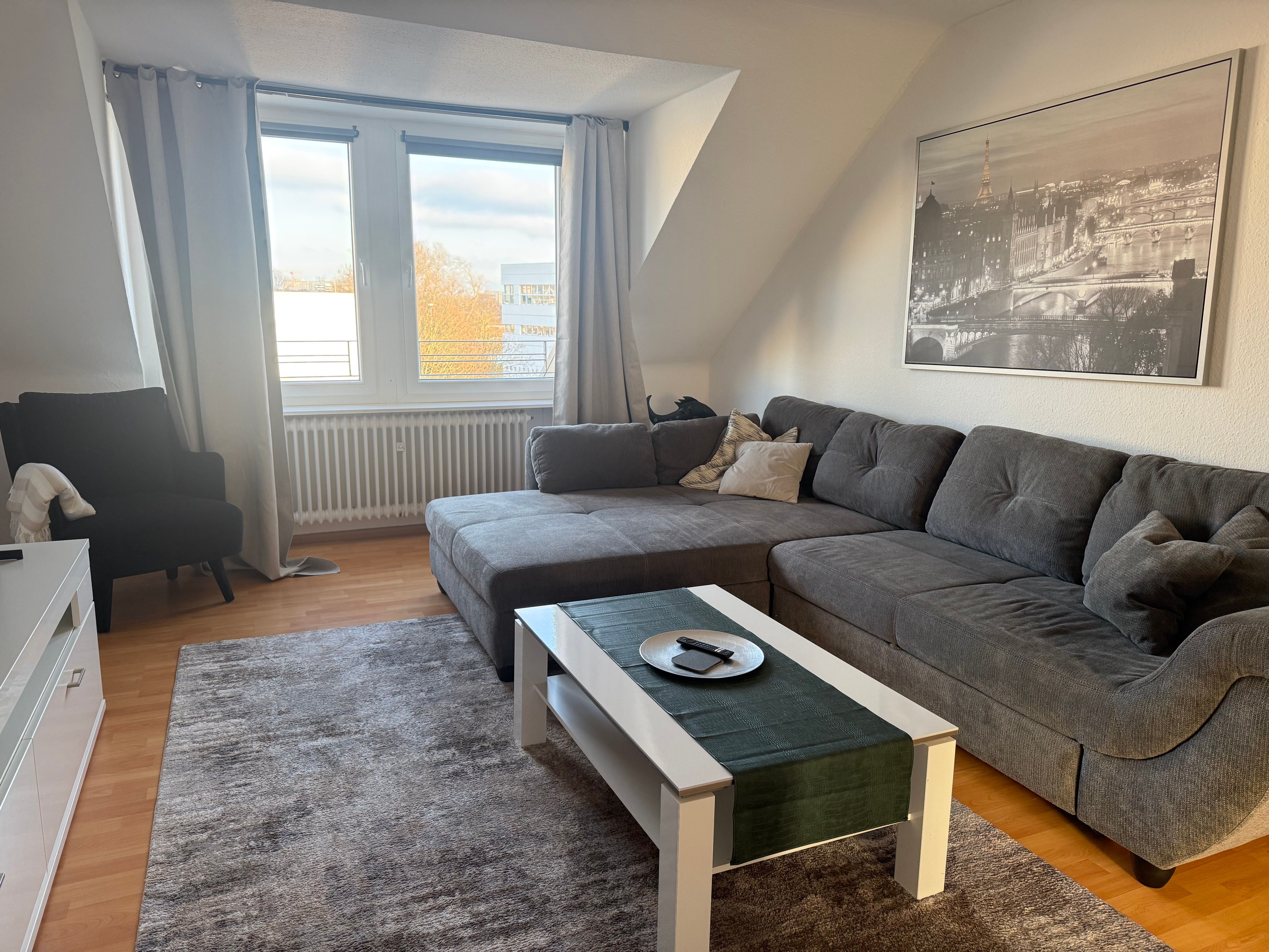 Modern Bright 3-Room Apartment In Central Neuss (approx. 75 M²) – Apartment With All Utlites Include - 5