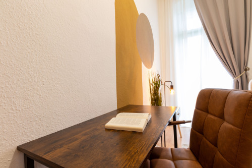 StadtNatur Apartment at Küchwald - with balcony, streaming TV, bathtub, workplace - Gallery - 10