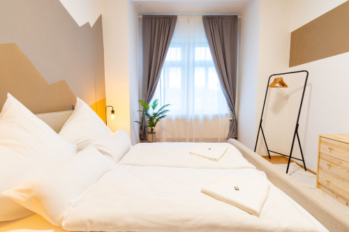 StadtNatur Apartment at Küchwald - with balcony, streaming TV, bathtub, workplace - Gallery - 8