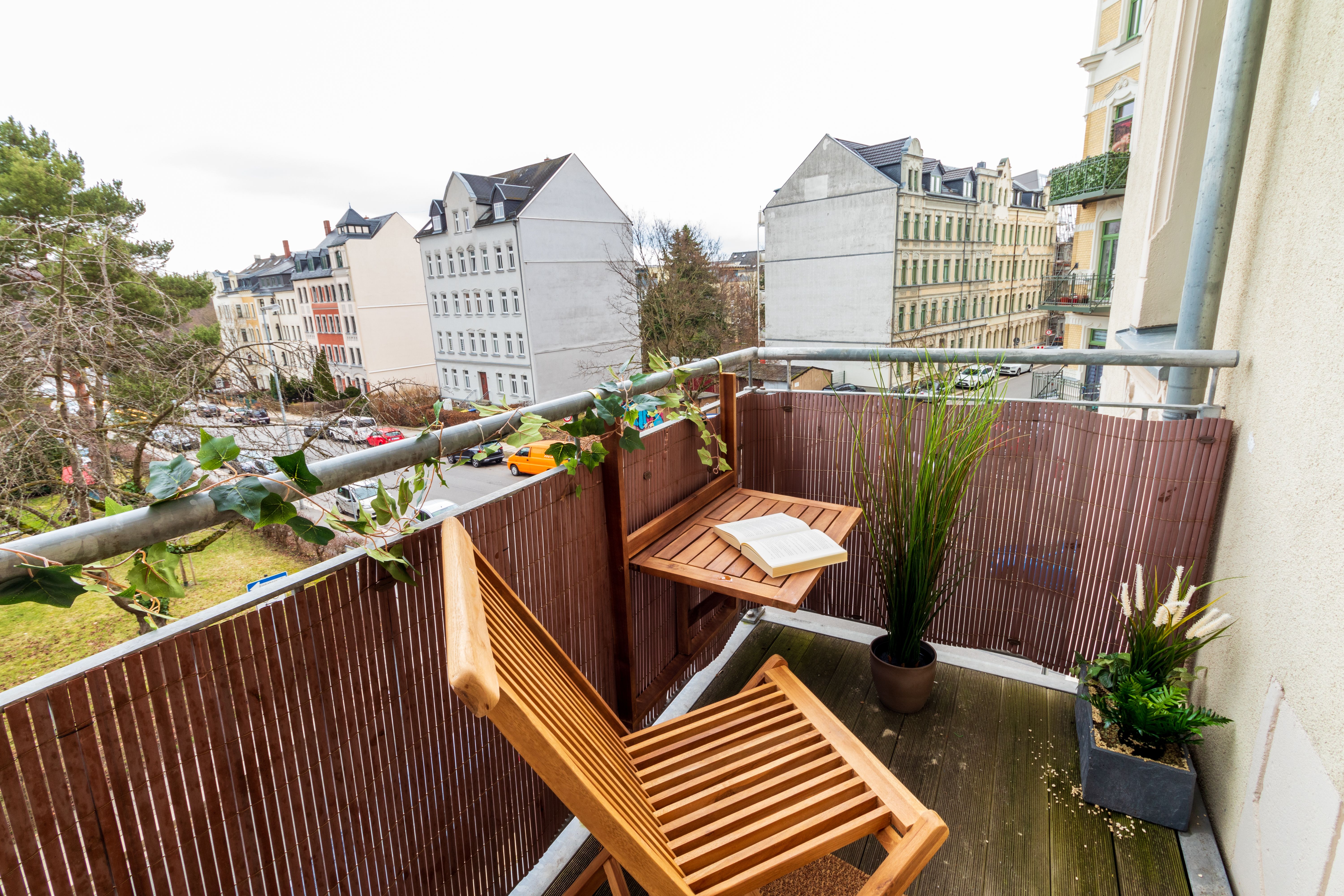 StadtNatur Apartment At Küchwald - With Balcony, Streaming TV, Bathtub, Workplace - 3