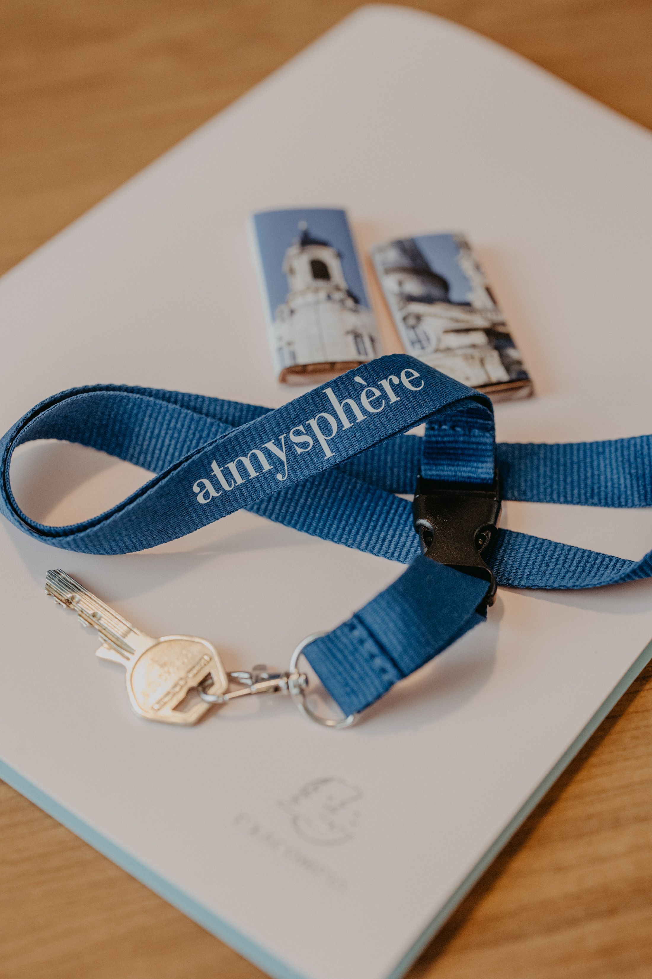  Elegant | 2 Rooms | Balcony | 2 Smart TVs  -  Elegant | 2 Rooms | Balcony | 2 Smart TVs  - Gallery -  9