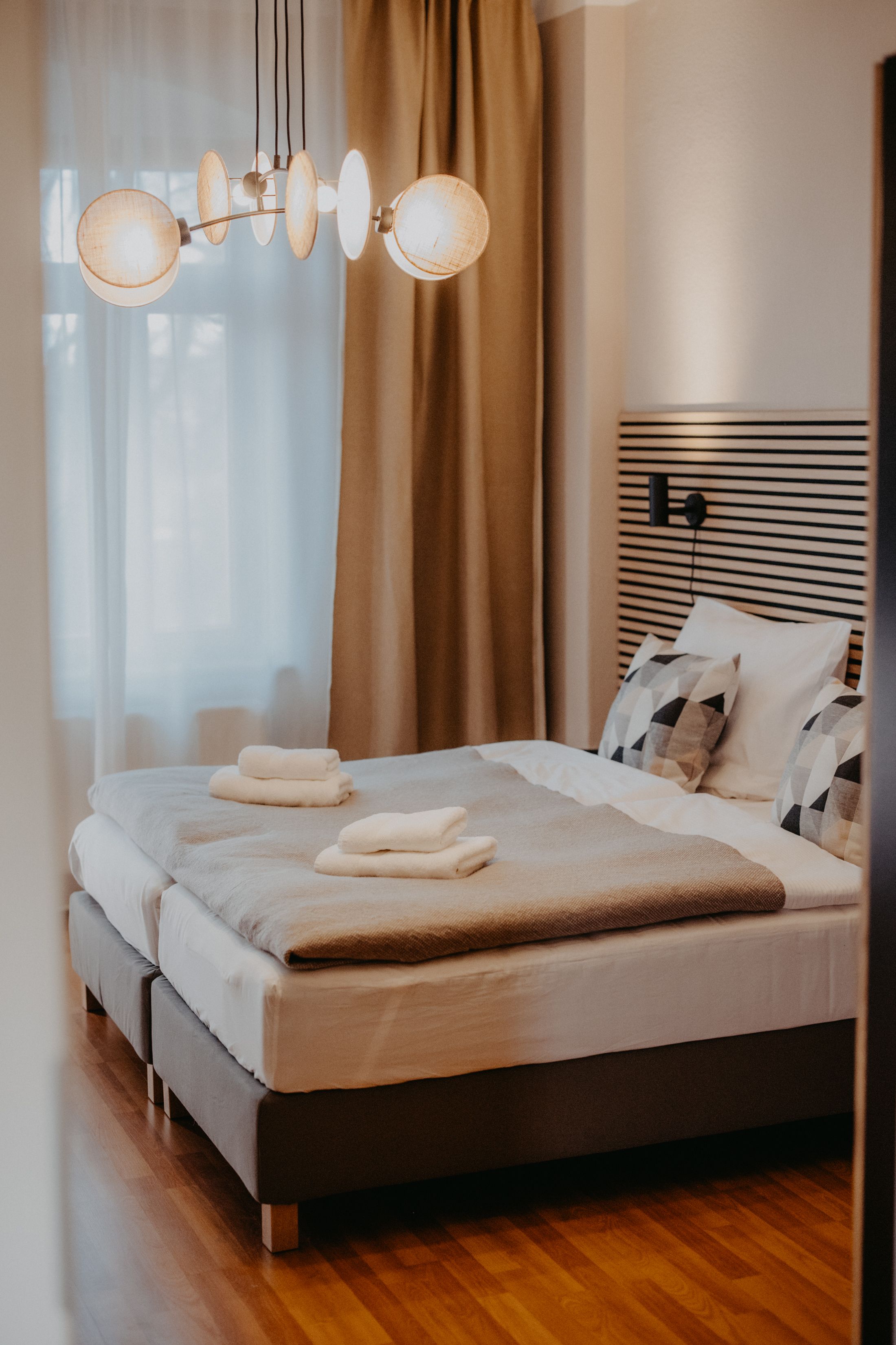  Elegant | 2 Rooms | Balcony | 2 Smart TVs  -  Elegant | 2 Rooms | Balcony | 2 Smart TVs  - Gallery -  25