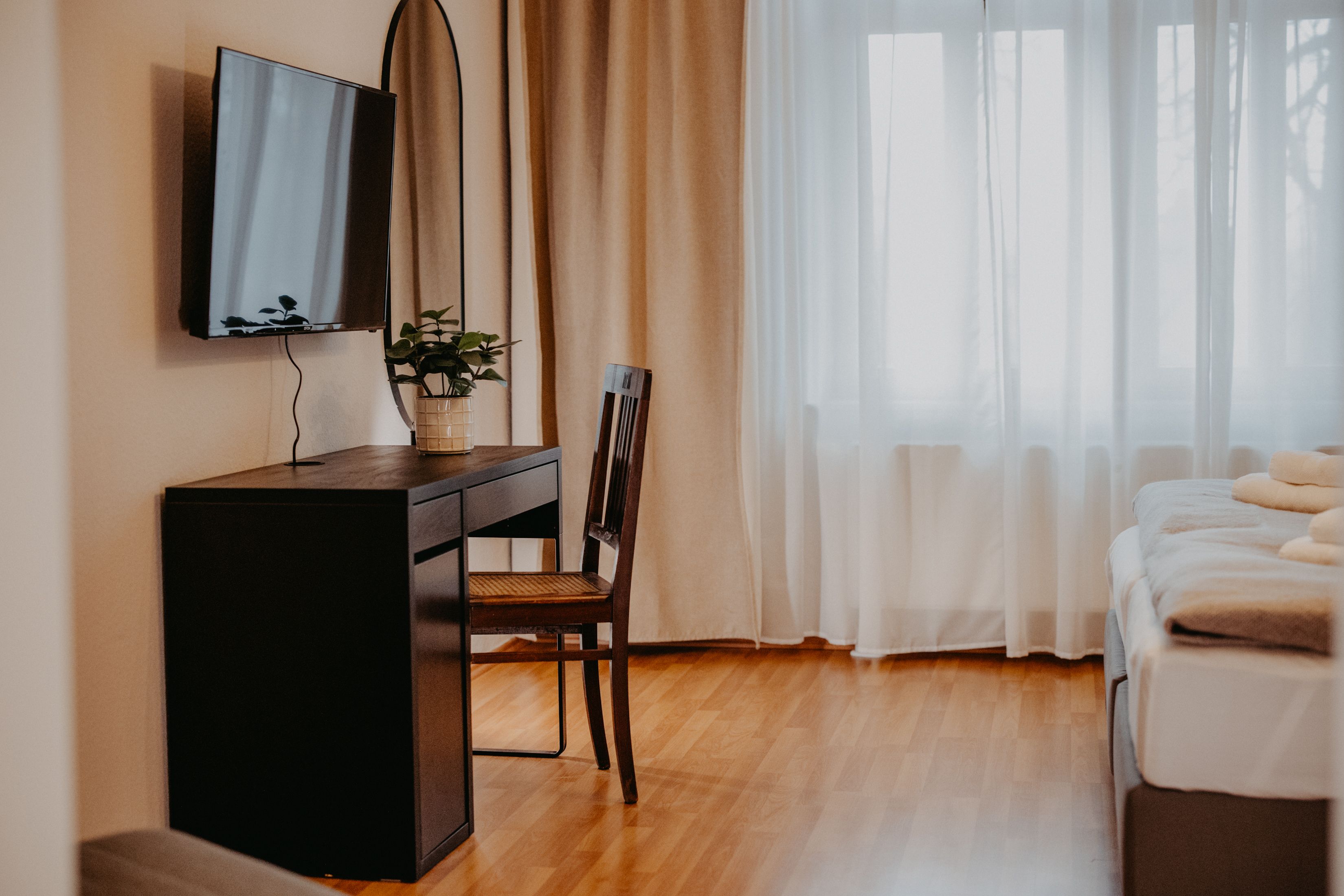  Elegant | 2 Rooms | Balcony | 2 Smart TVs  -  Elegant | 2 Rooms | Balcony | 2 Smart TVs  - Gallery -  24