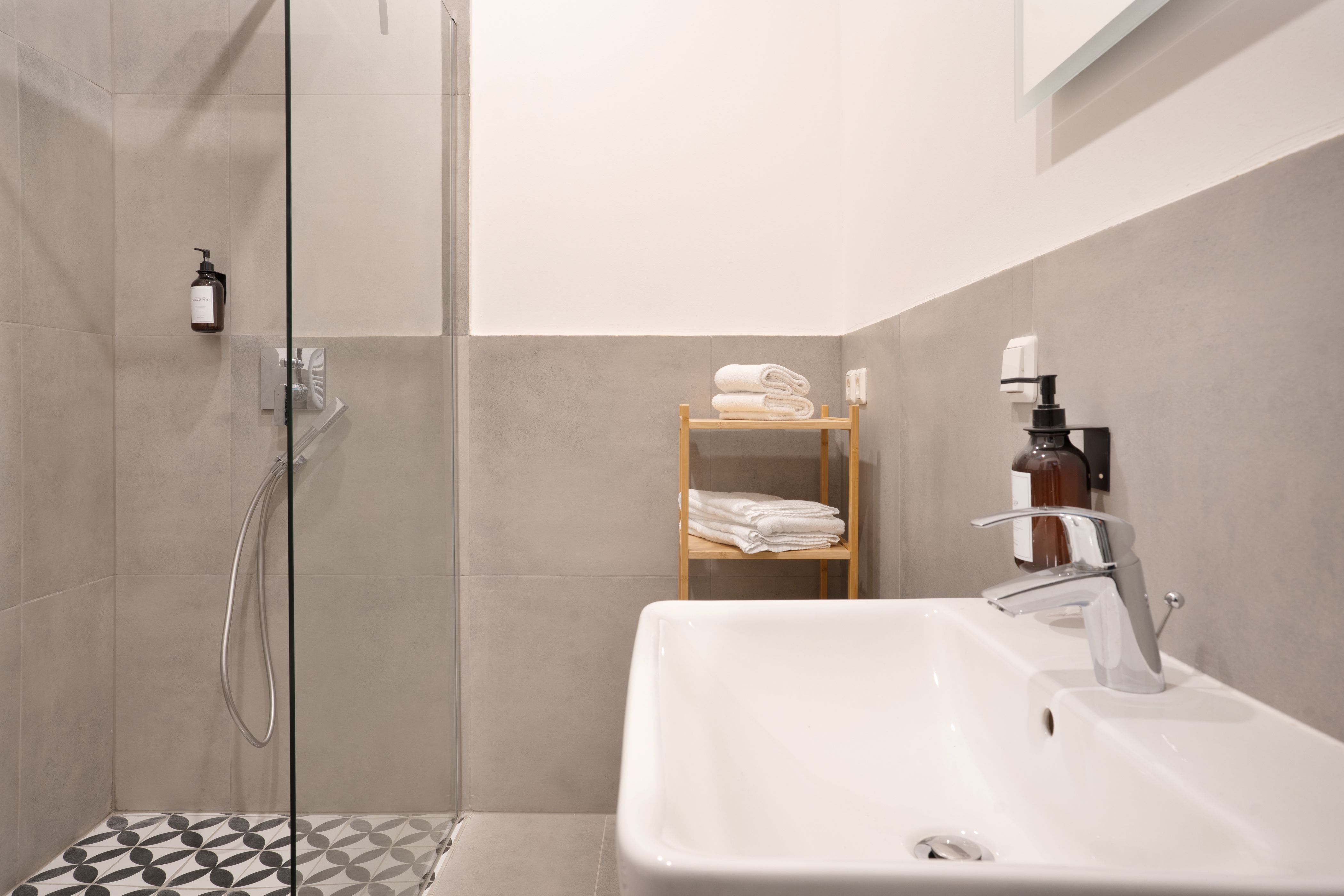 Premium Studio Close To City Center | Kitchen | Wi-Fi - 40
