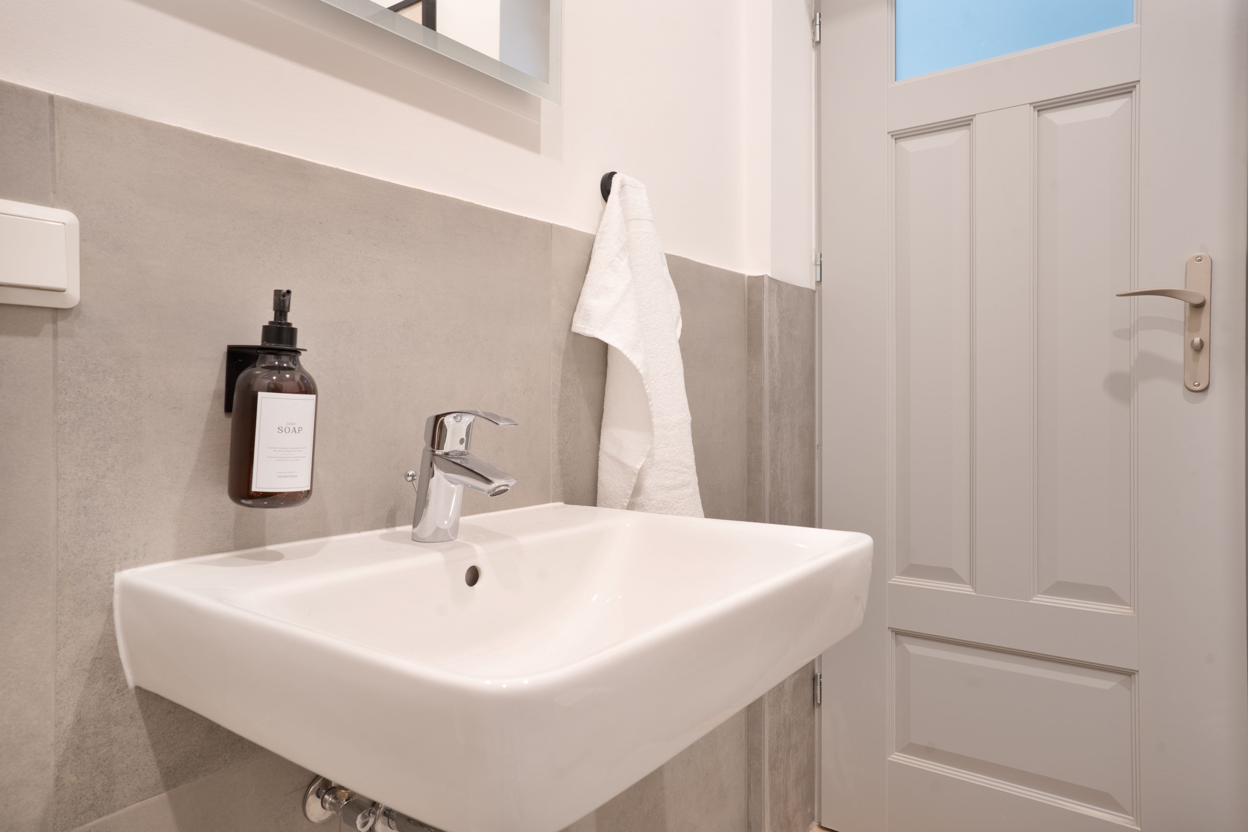 Premium Studio Close To City Center | Kitchen | Wi-Fi - 35