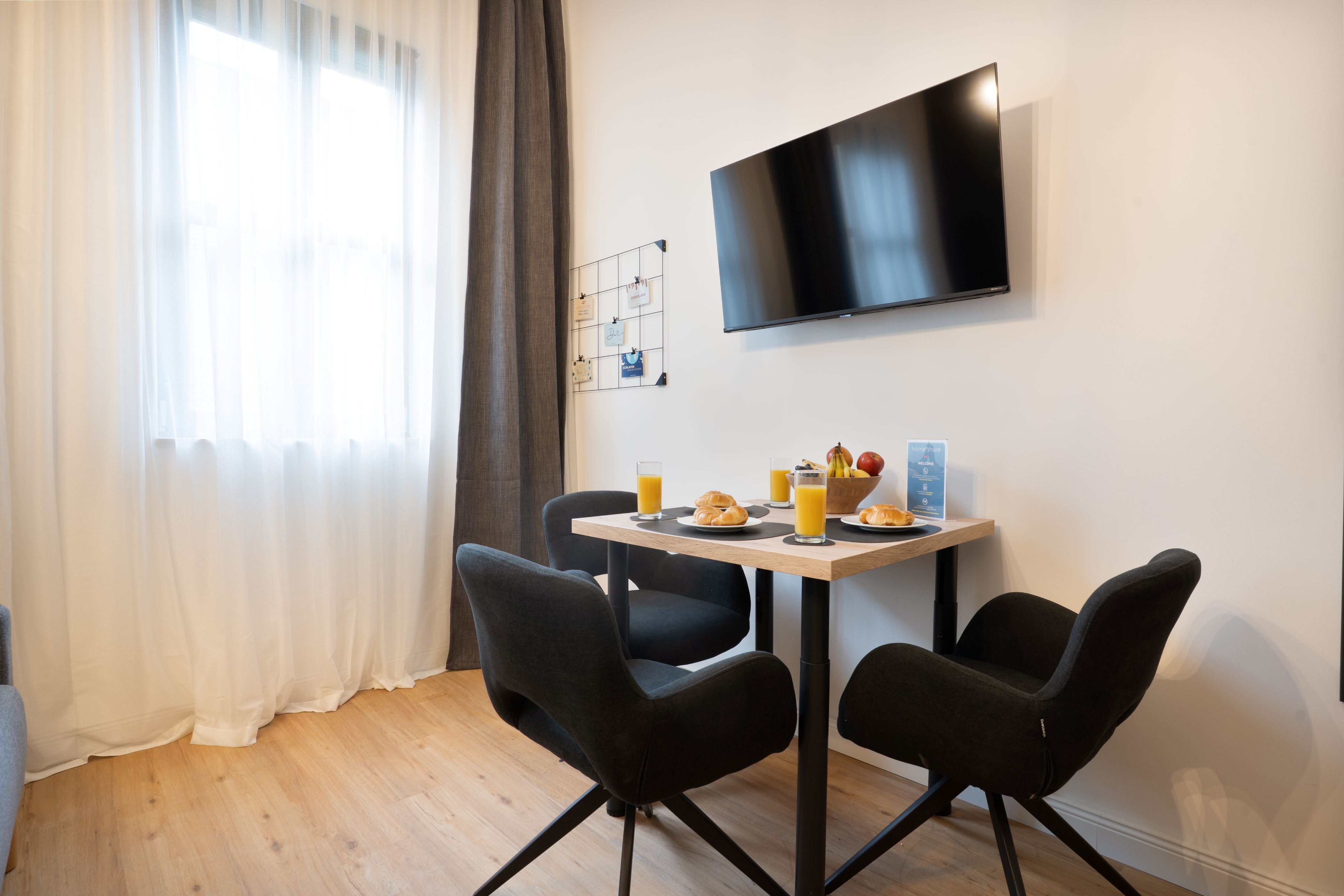 Premium Studio Close To City Center | Kitchen | Wi-Fi - 24