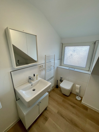 Modern Studio Apartment – 61 m² Near the City Center in Remscheid – Fully Furnished, No Deposit, Cleaning Service, City Registration! - Gallery - 28