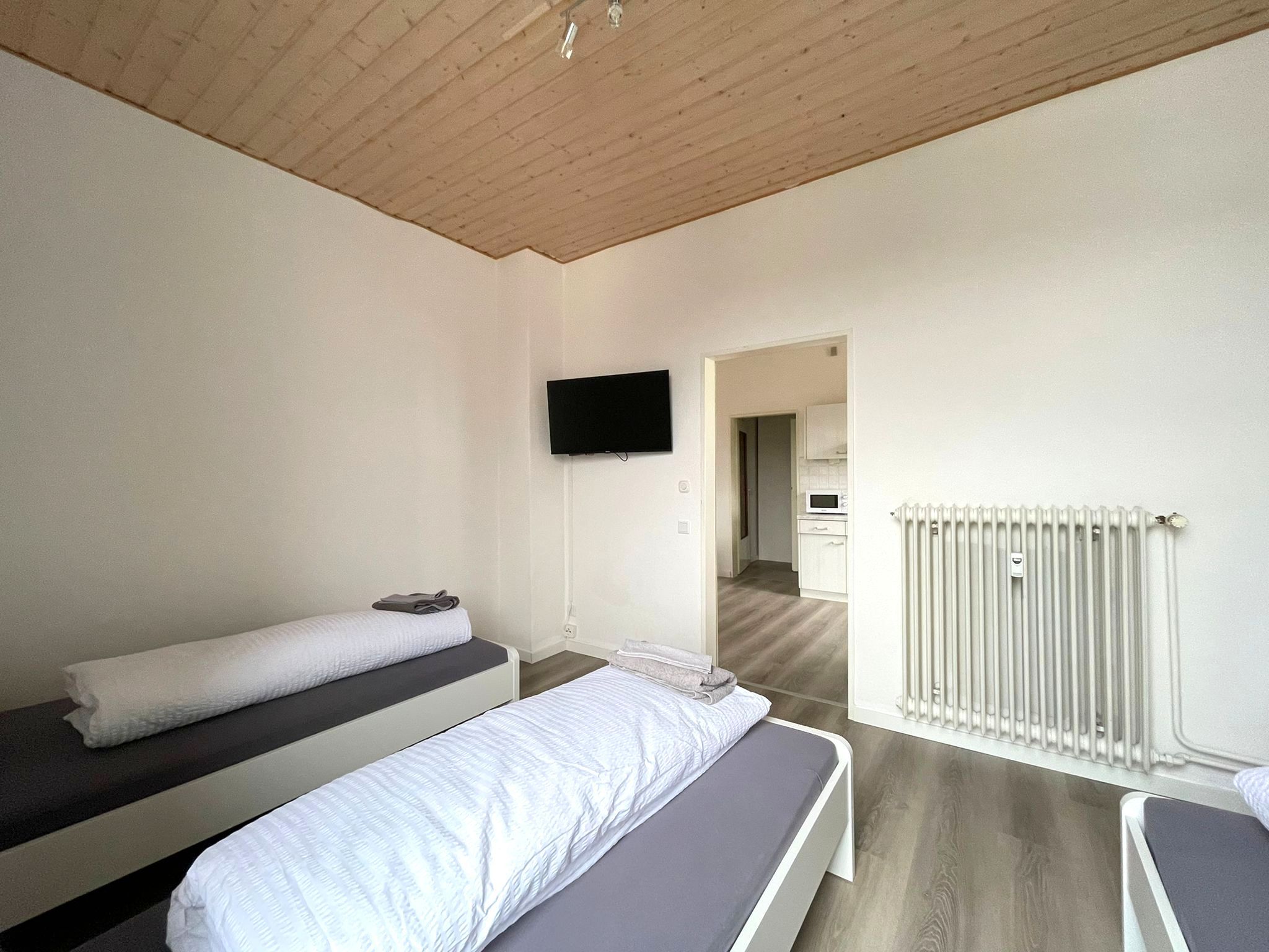 3-Bed Apartment For Fitters With Kitchen - 7