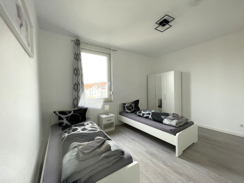 Amazing 4-Bed Apartment for fitters - Gallery - 27